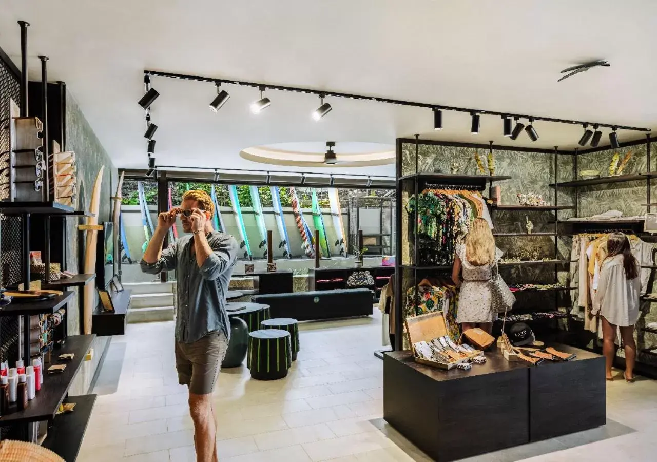 On-site shops in MAMAKA by Ovolo