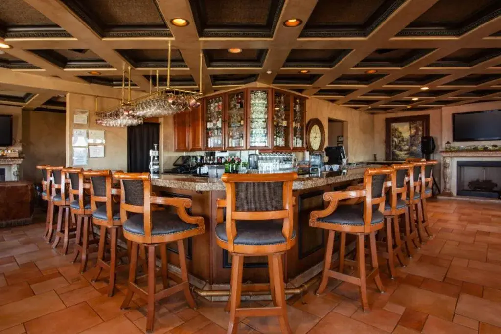Restaurant/Places to Eat in Ocean Lodge Resort