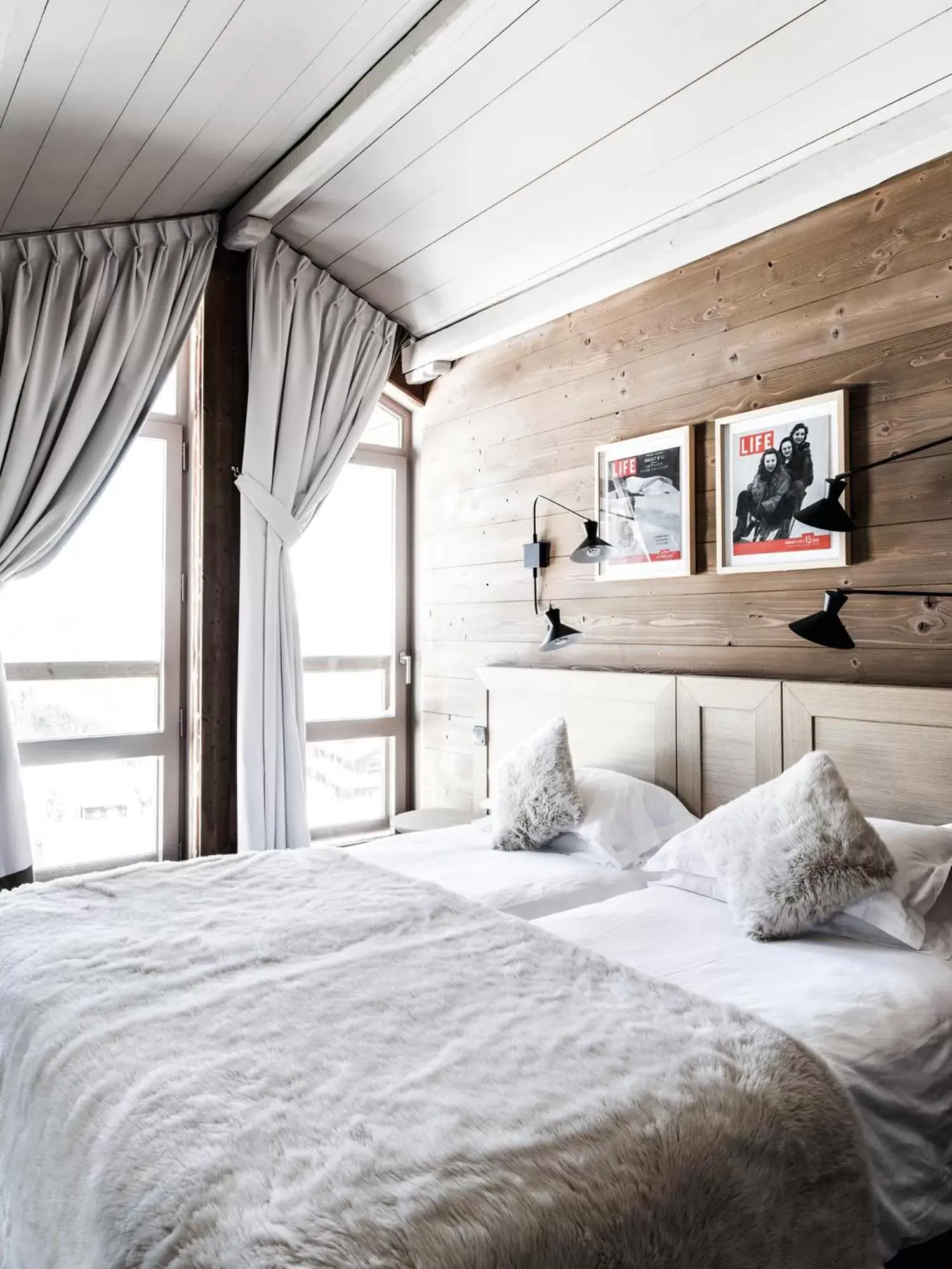 Bed in Les Trois Vallées, a Beaumier hotel