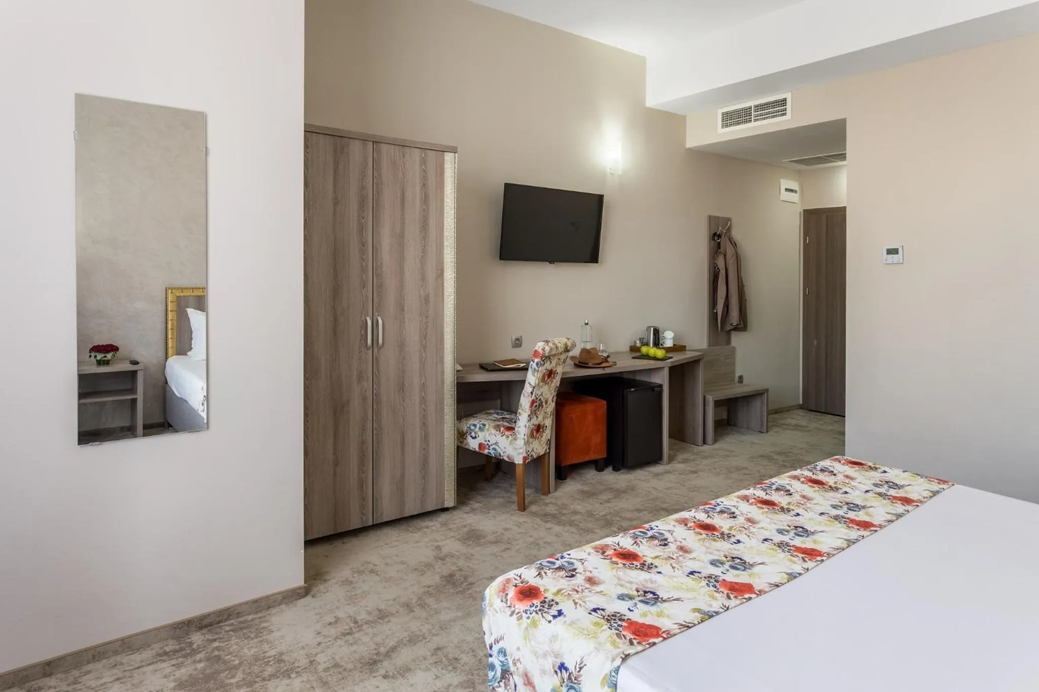 Bedroom, Bed in Prestige Boutique Hotel Craiova