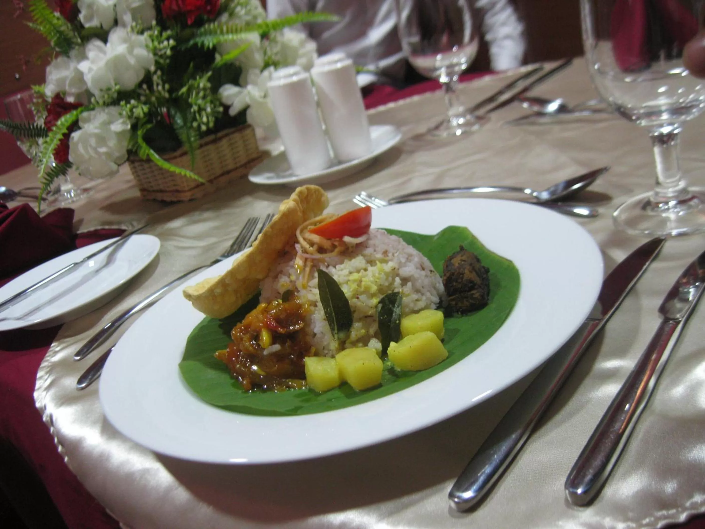 Dinner, Lunch and Dinner in swp eco lodge