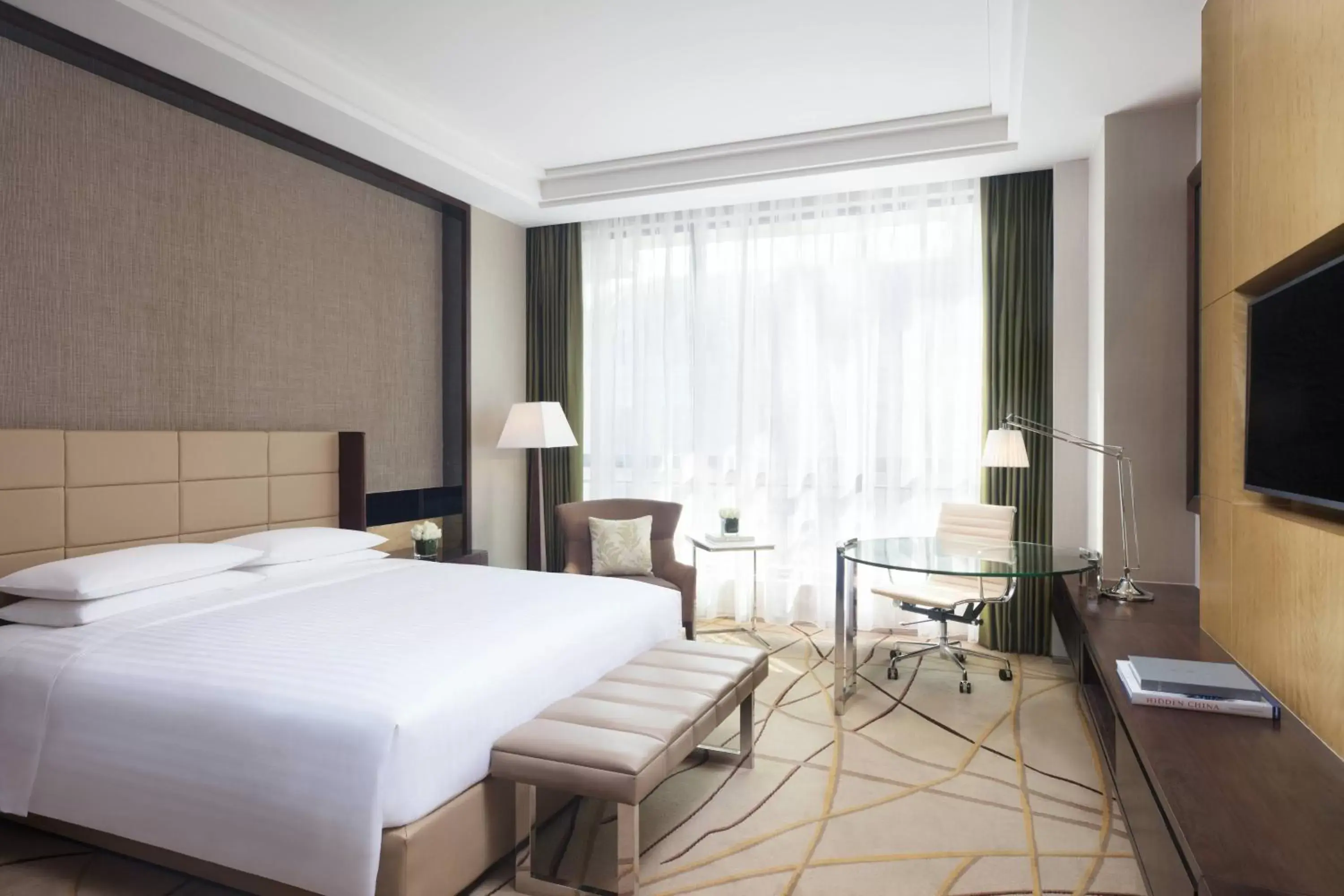 Photo of the whole room, Bed in Courtyard by Marriott Shanghai Changfeng Park