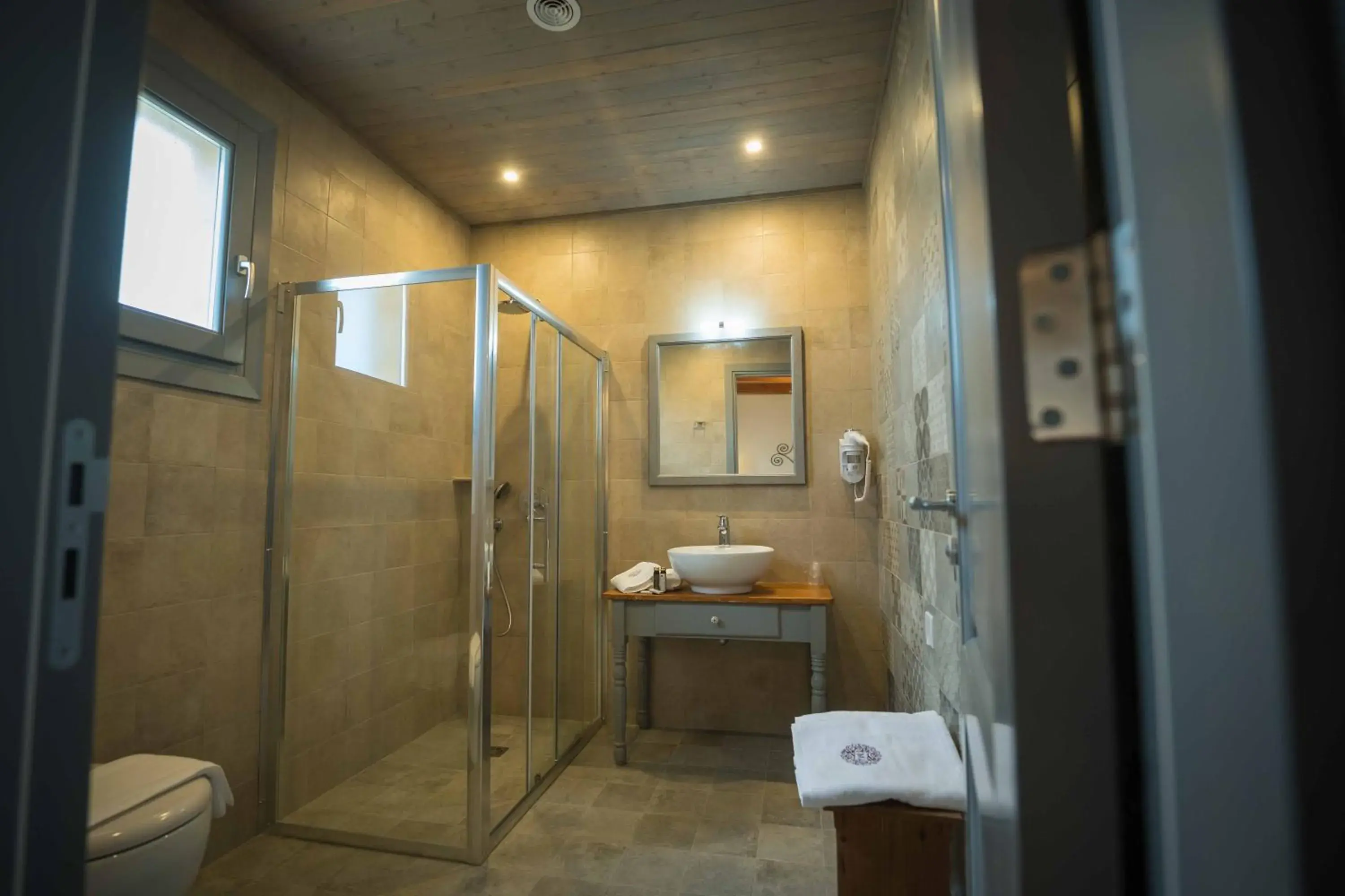 Shower, Bathroom in Mulberries