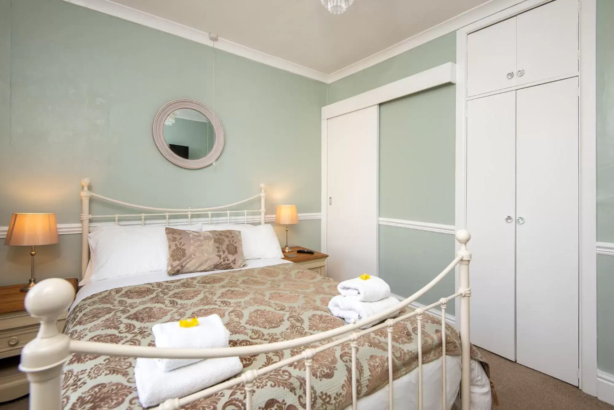 Double Room in The Pendennis Guest House Double Room in The Pendennis Guest House