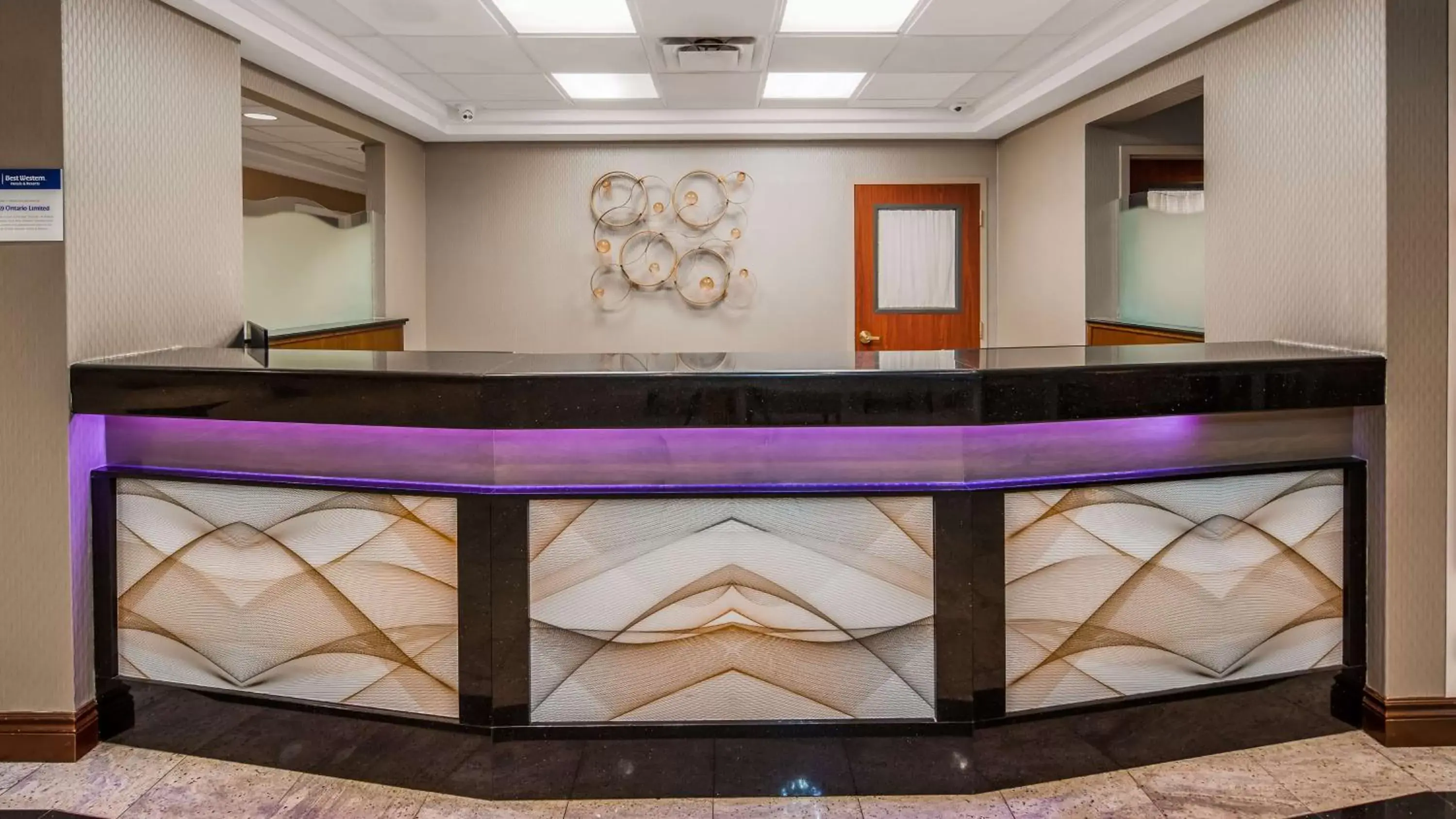 Lobby or reception, Lobby/Reception in Best Western Plus Travel Hotel Toronto Airport