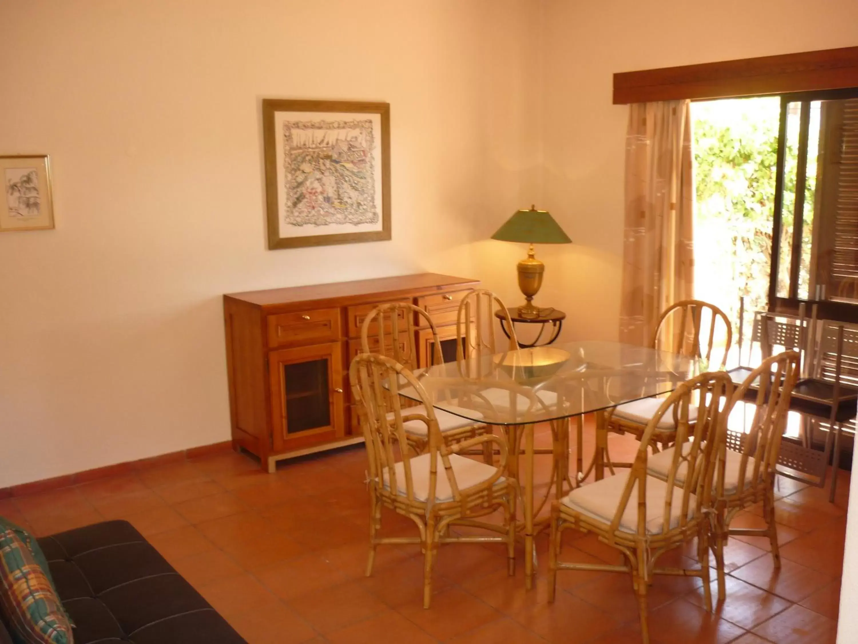 Dining Area in Apartamentos Mar-Sol Villas