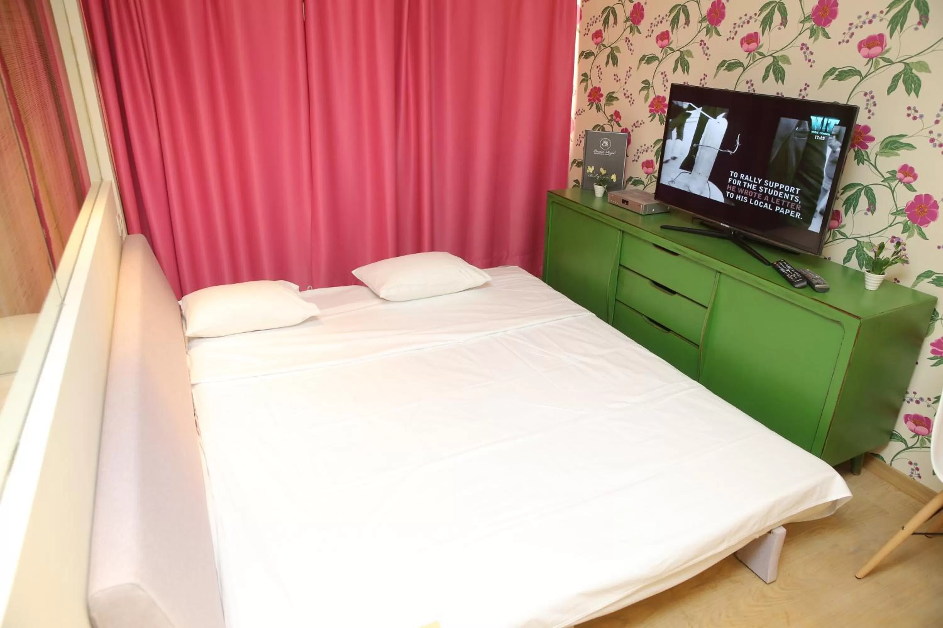 Bed in Central Apartments Integrated Hotel