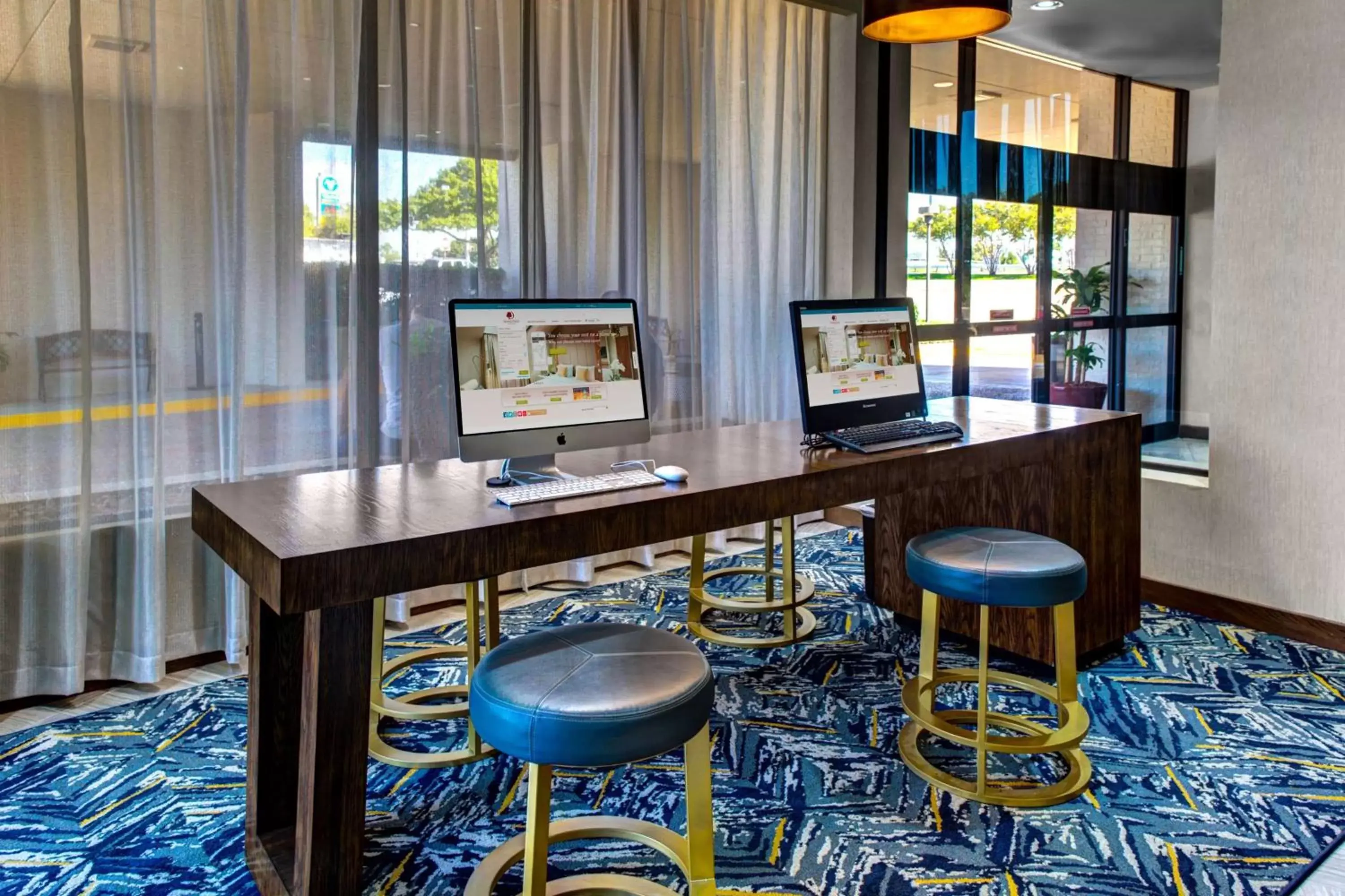 Business facilities in Doubletree by Hilton Arlington DFW South
