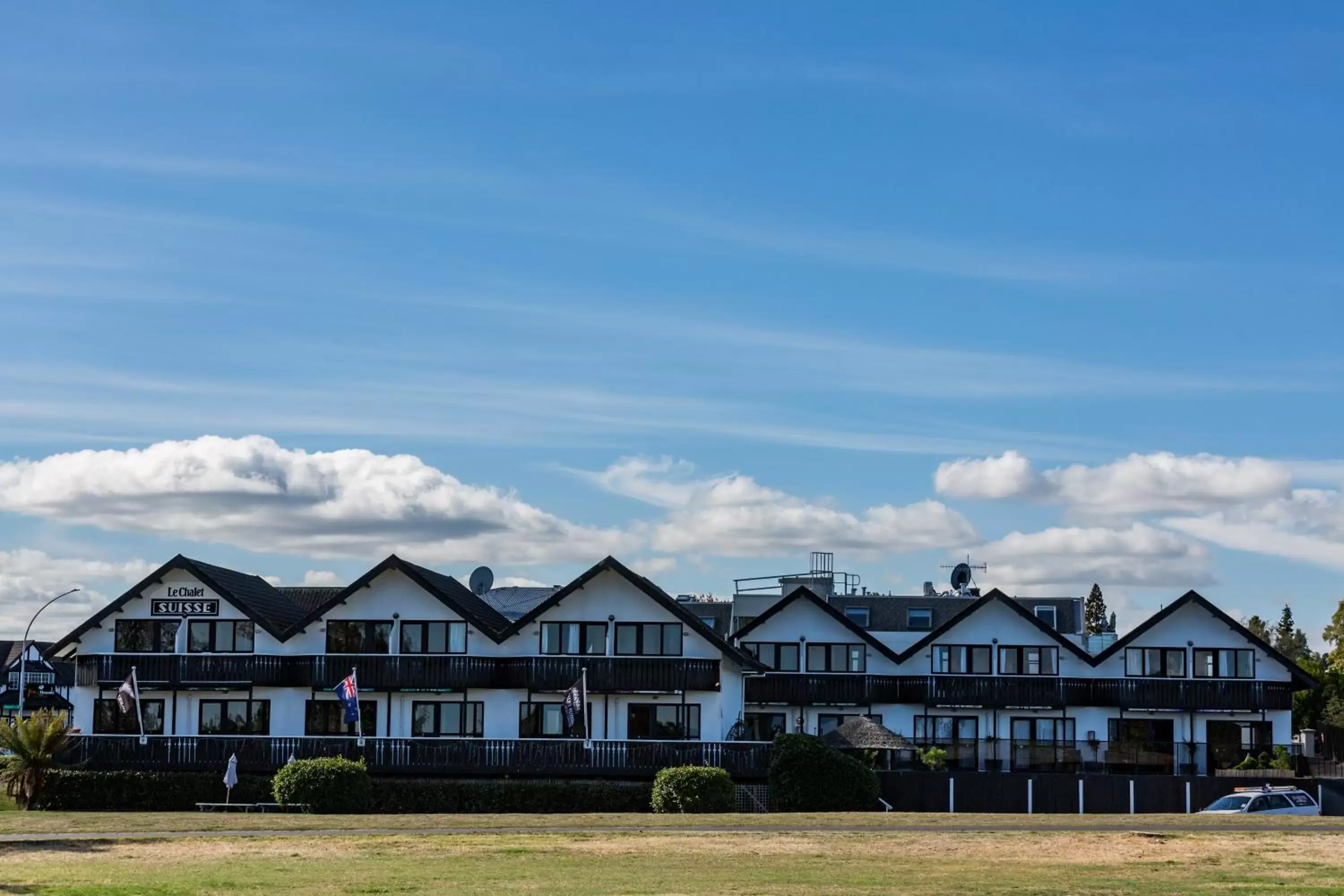 Property Building in Le Chalet Suisse Motel Taupo