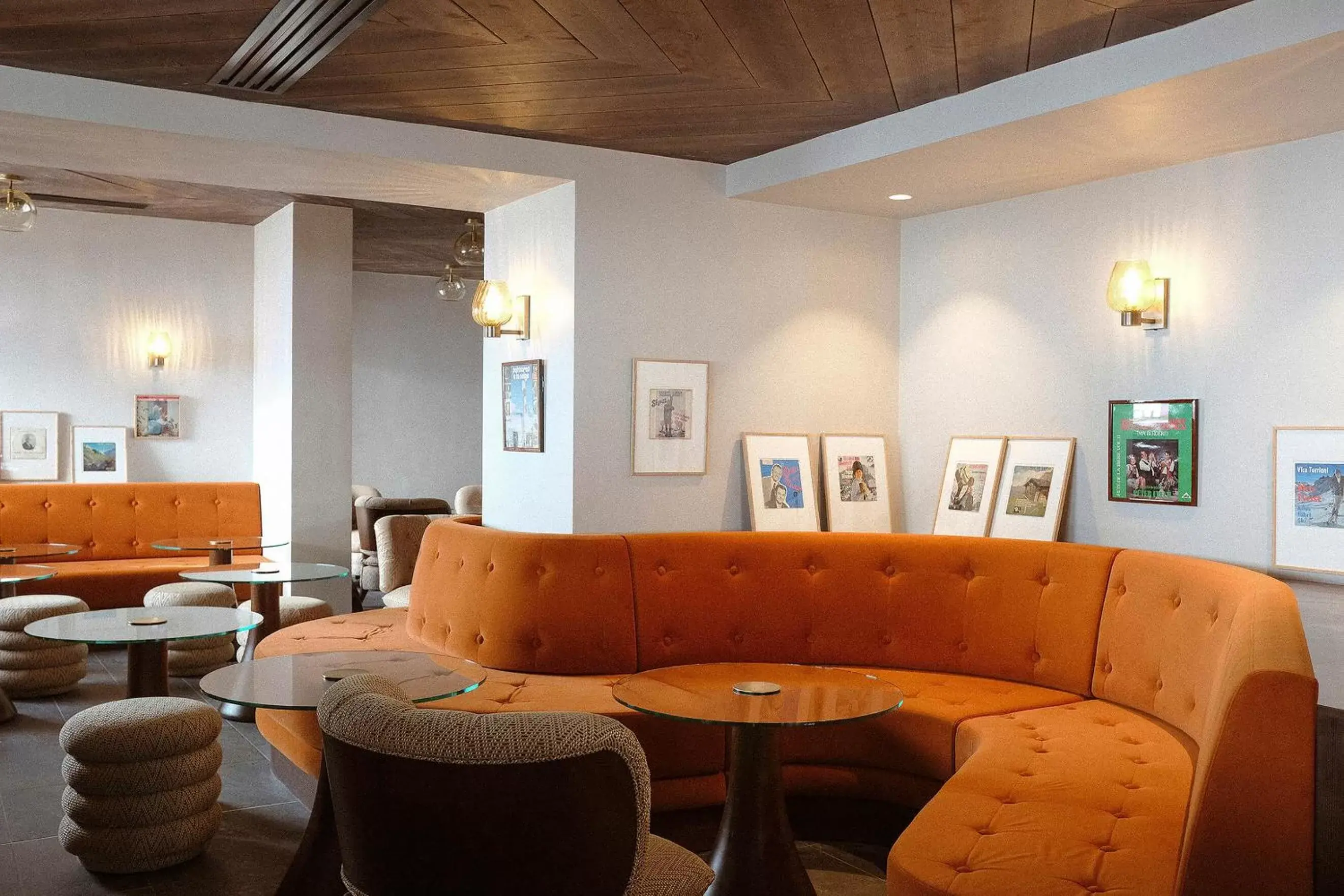 Lounge or bar, Seating Area in Le Val Thorens, a Beaumier hotel