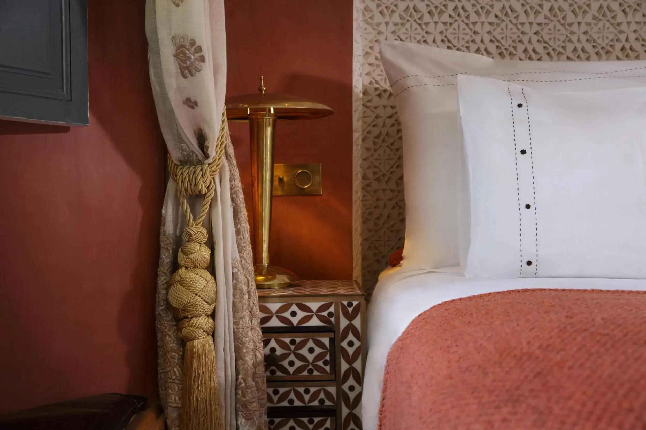 Bed, Bathroom in Dar Rhizlane, Palais Table d'hôtes & SPA