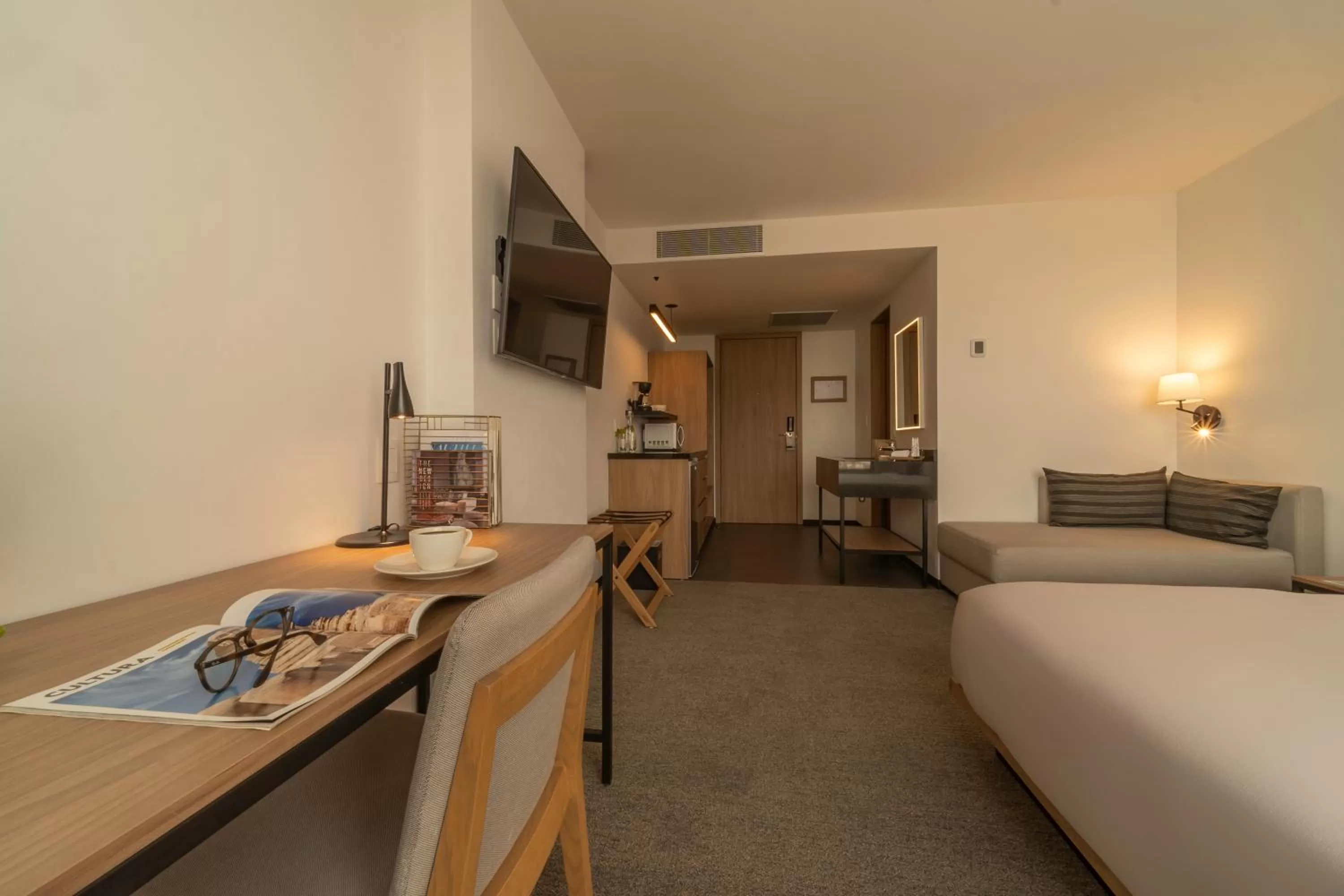 TV and multimedia, Bed in Stadía Suites Querétaro Centro Histórico