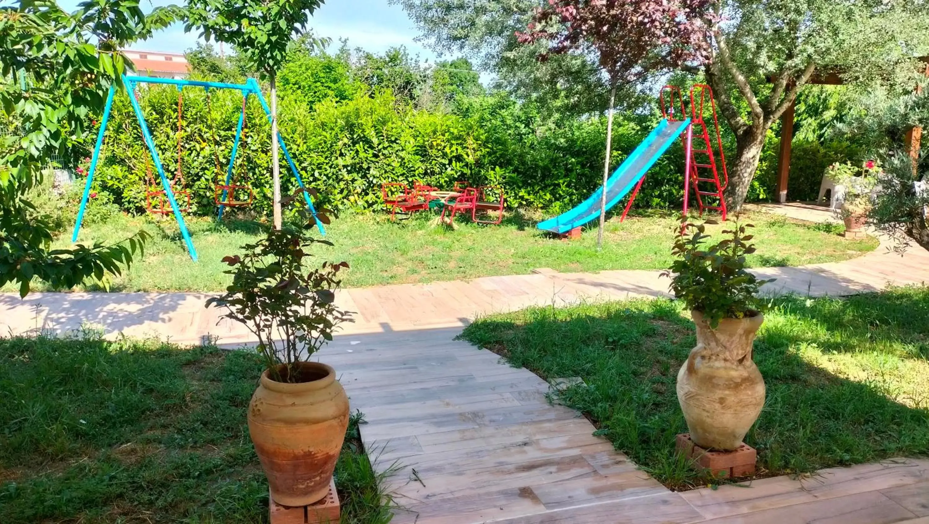 Children play ground in B&B Le Quercigliole