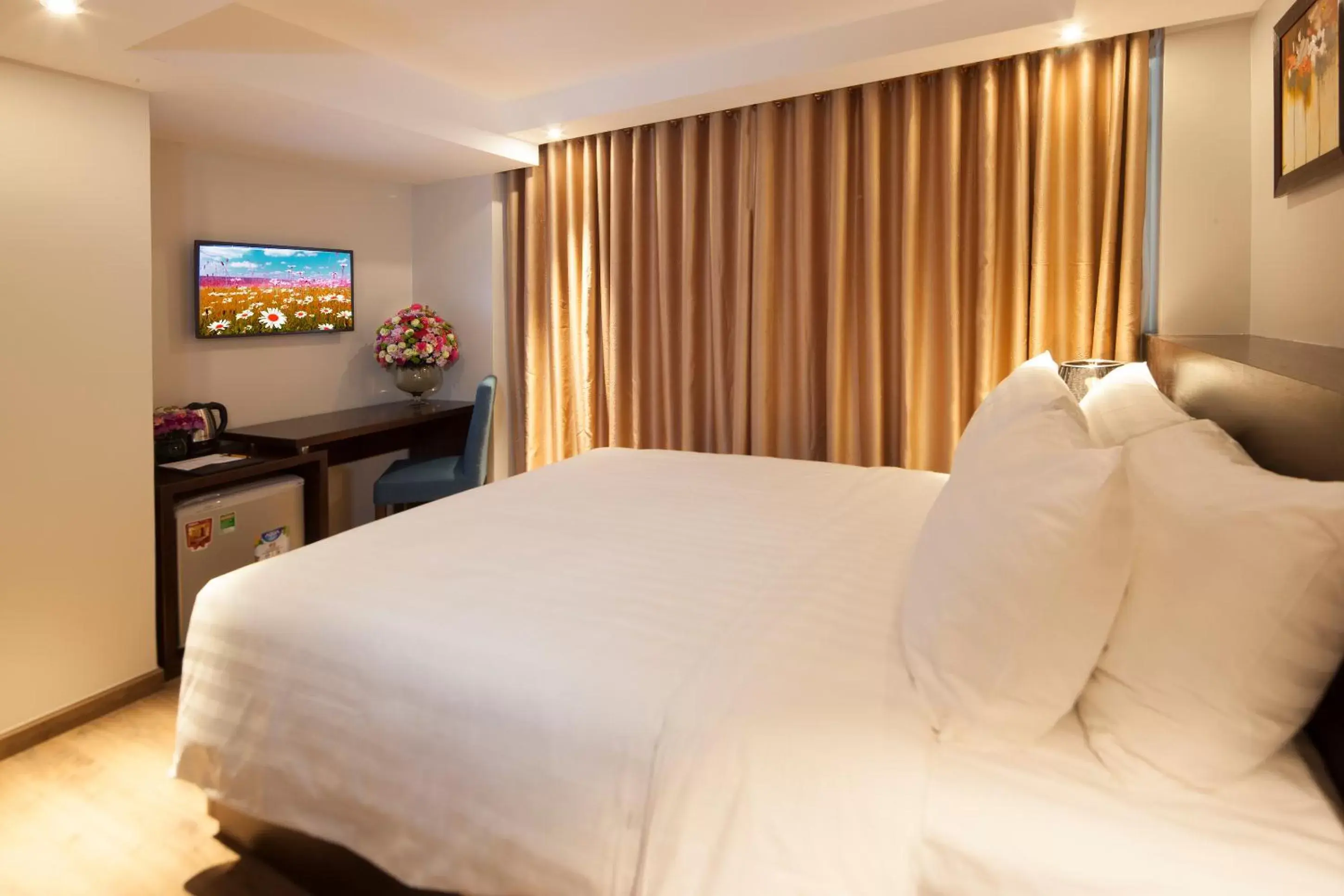 Communal lounge/ TV room, Bed in Roseland Centa Hotel & Spa