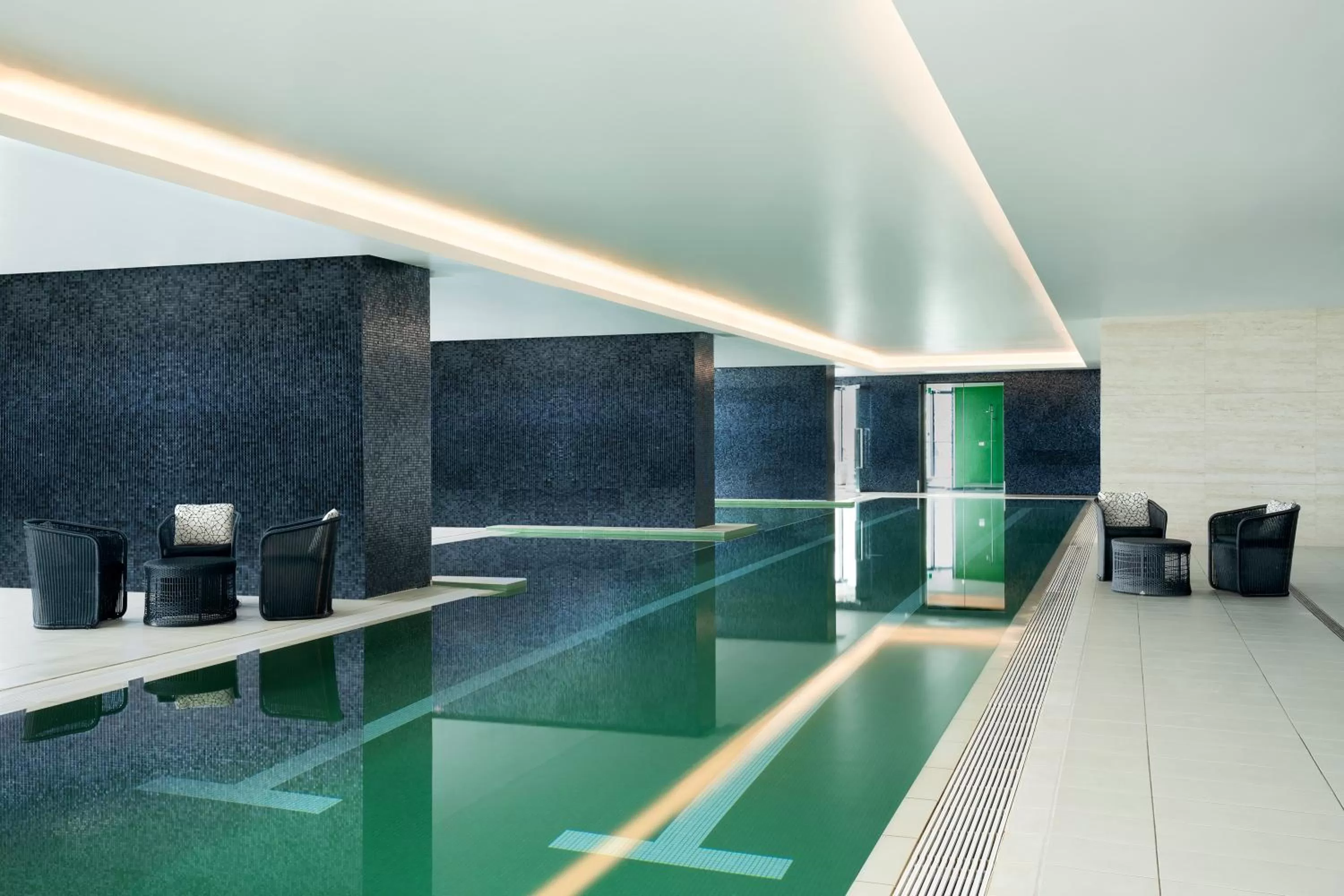 Steam room in Peppers Soul Surfers Paradise