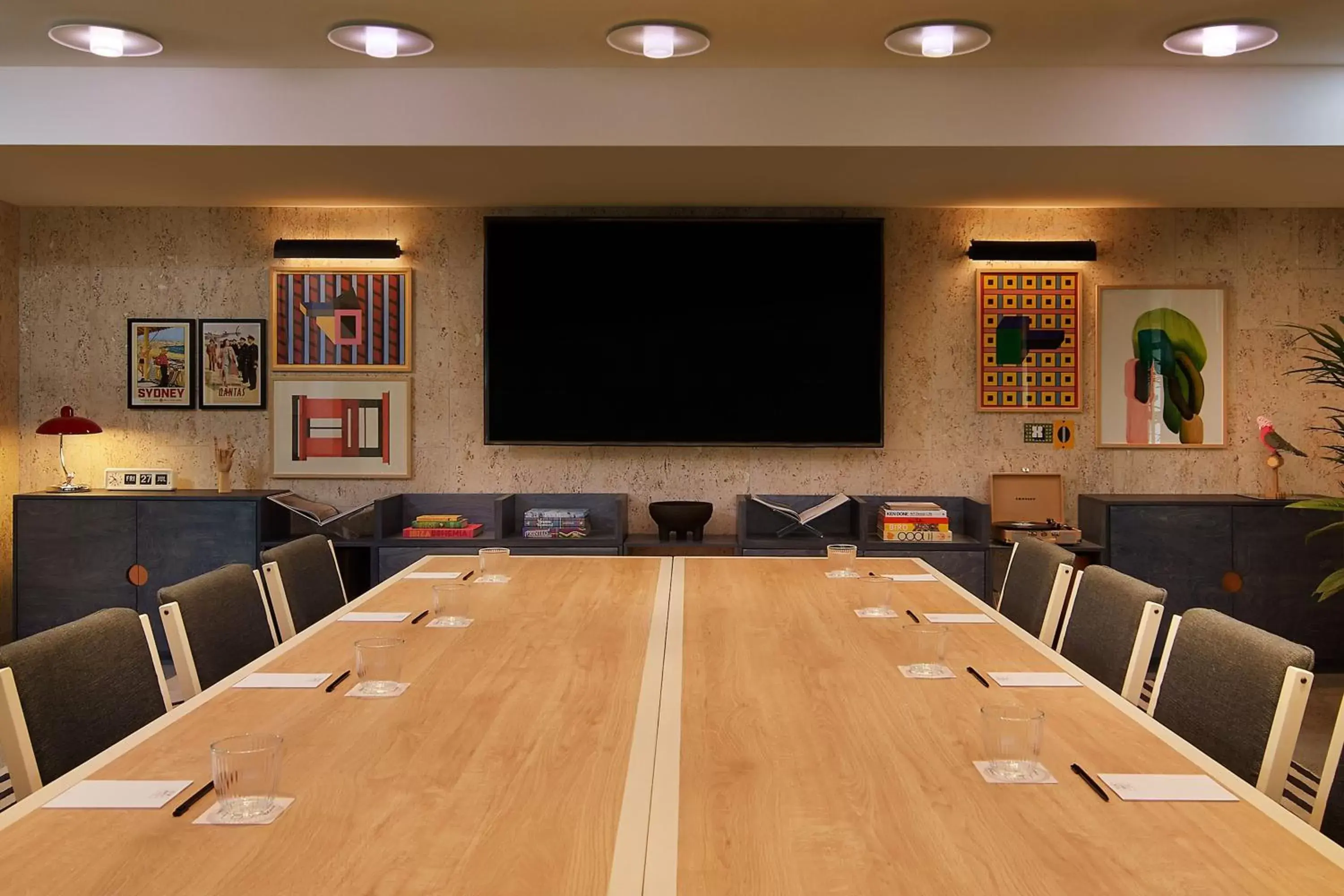 Meeting/conference room in Moxy Sydney Airport