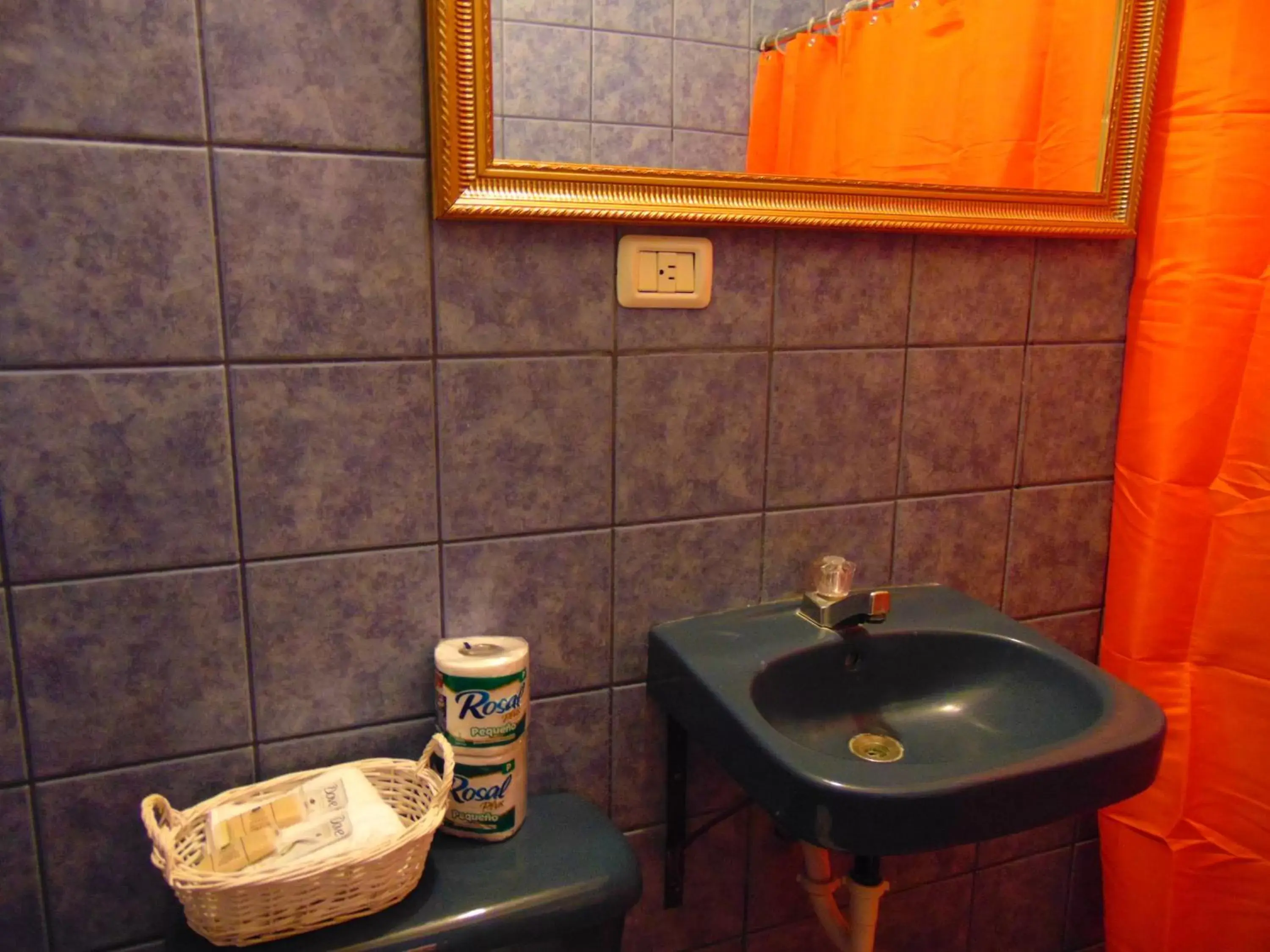 Toilet, Bathroom in Hotel El Maltese