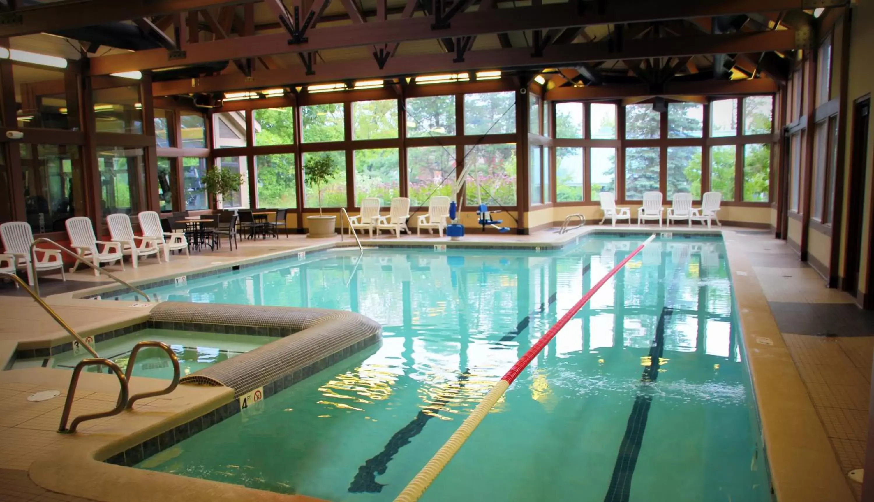 Day, Swimming Pool in Crystal Mountain