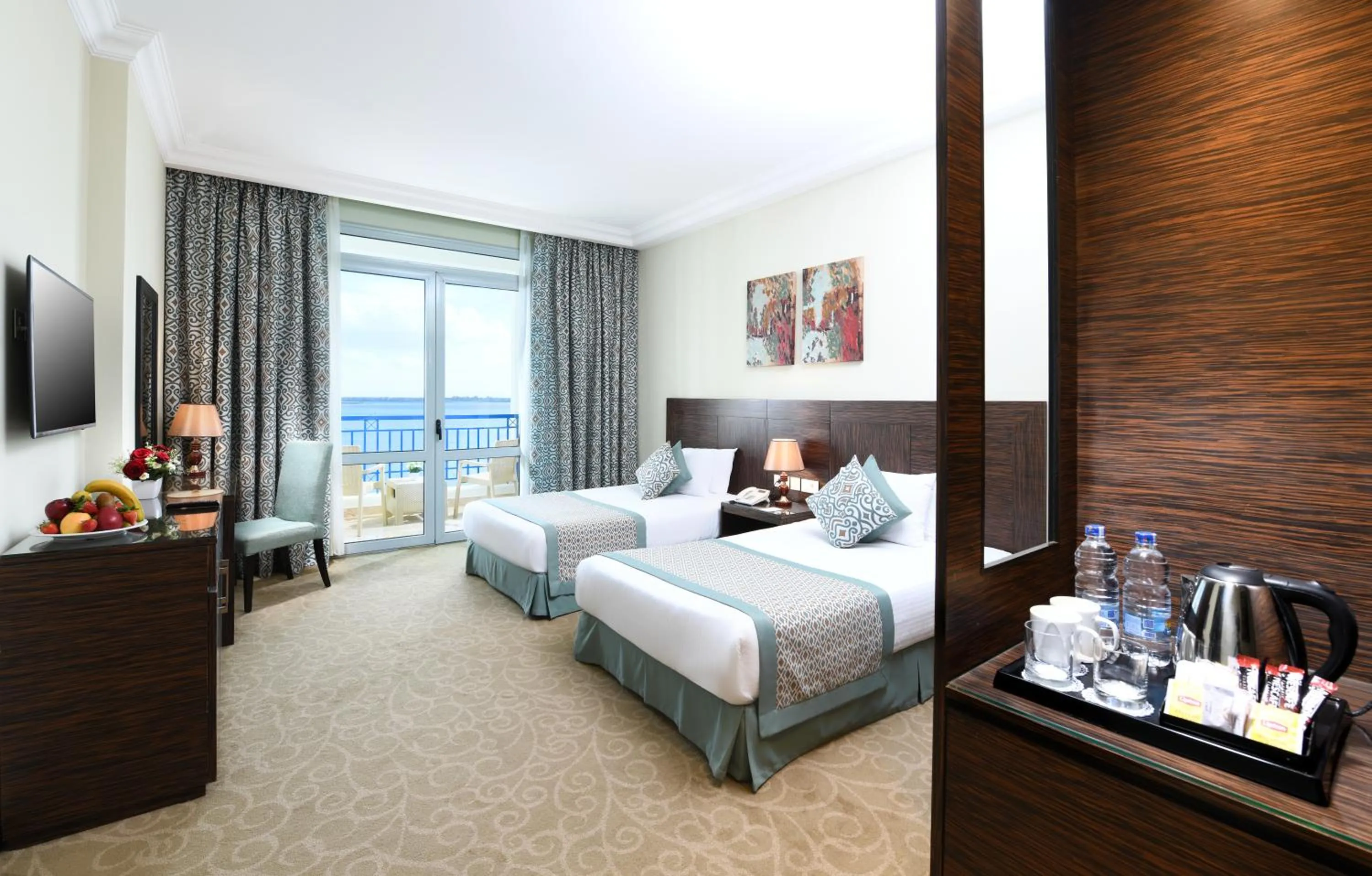 Photo of the whole room, Bed in Tolip El Forsan Hotel