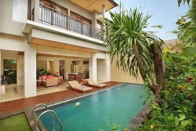 Swimming Pool in Kamajaya Villas