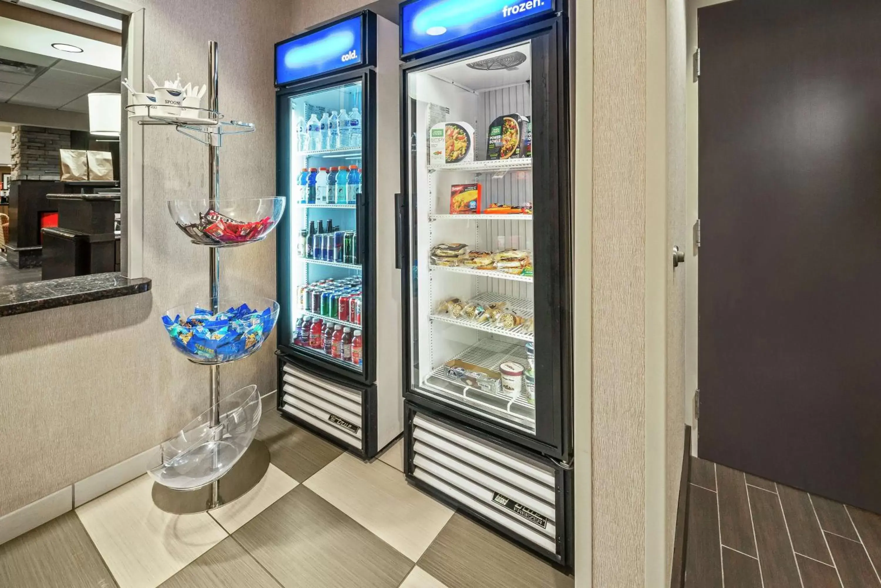 Restaurant/places to eat in Hampton Inn and Suites Tulsa/Catoosa Restaurant/places to eat in Hampton Inn and Suites Tulsa/Catoosa