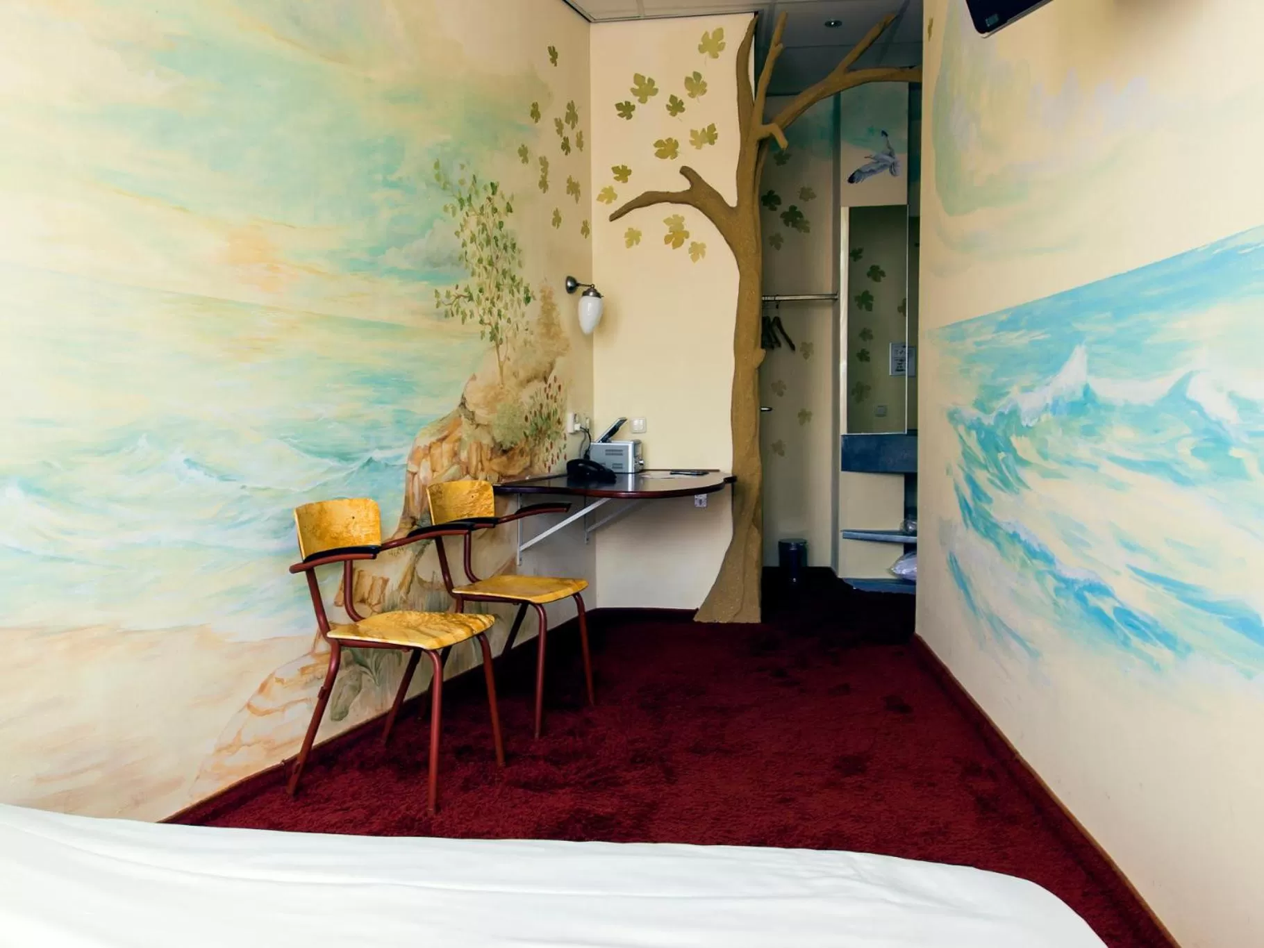 Bed in Hotel de Plataan Delft Centrum