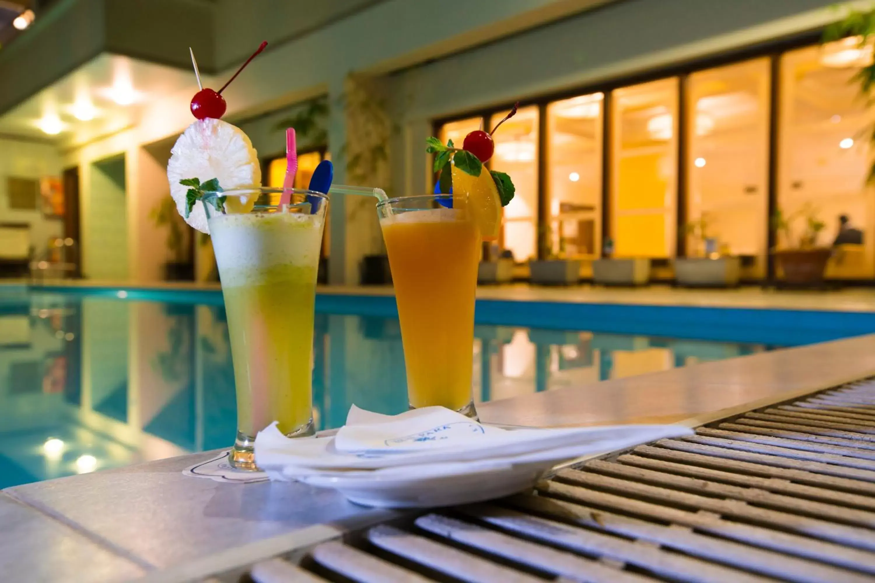 Swimming Pool in Royal Park Residence Hotel