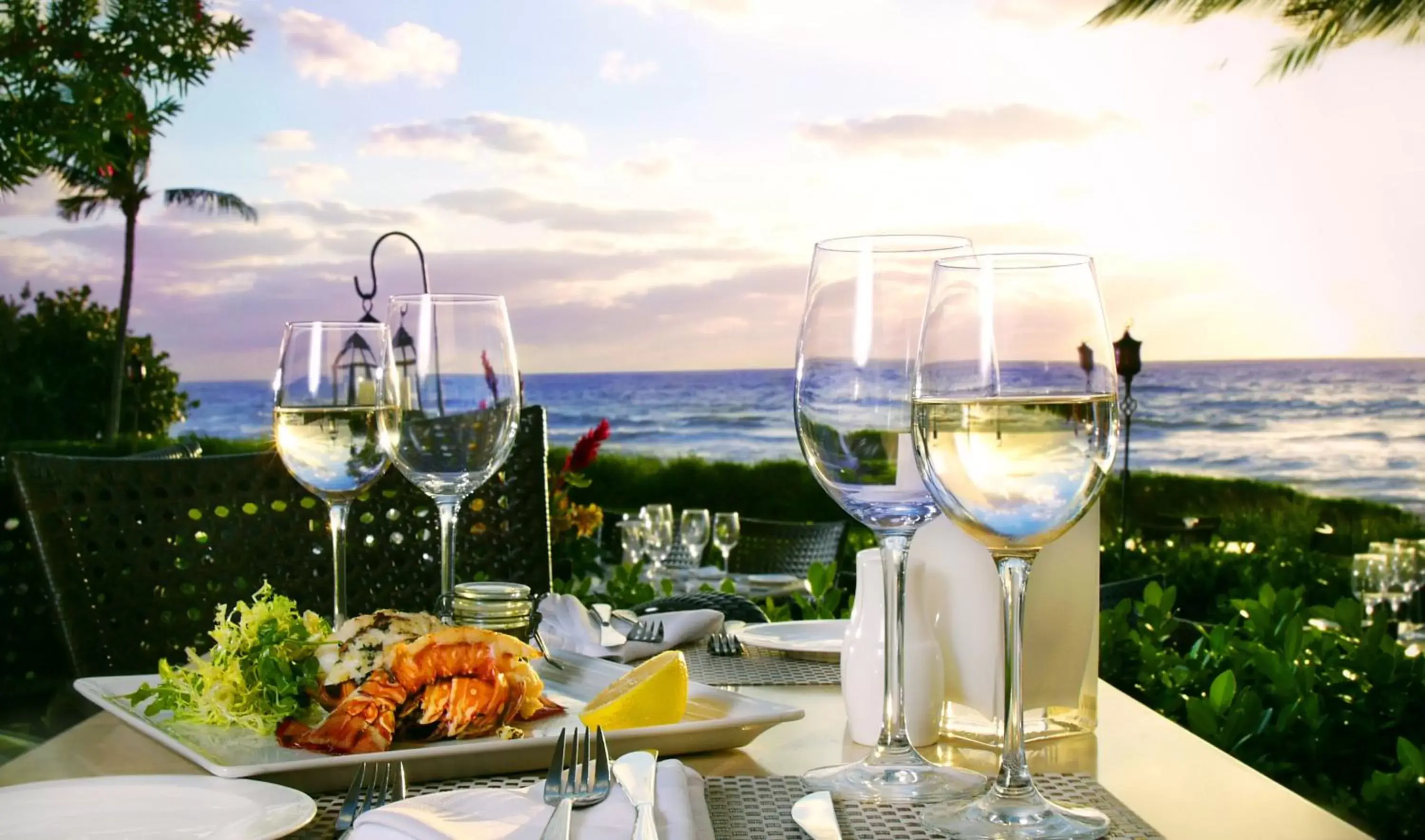 Restaurant/places to eat in La Playa Beach & Golf Resort, a Noble House Resort