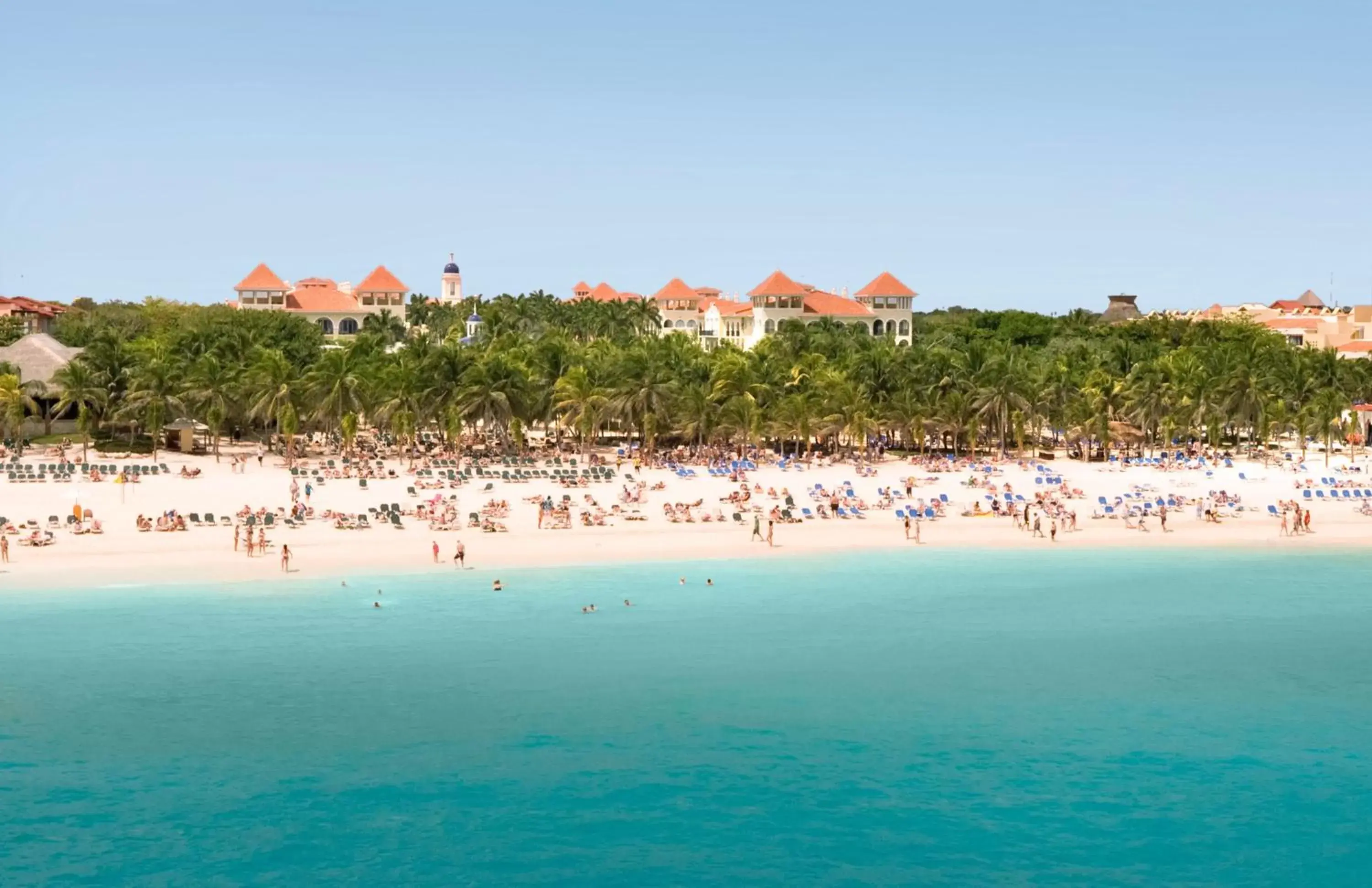 Beach in Riu Palace Mexico - All Inclusive