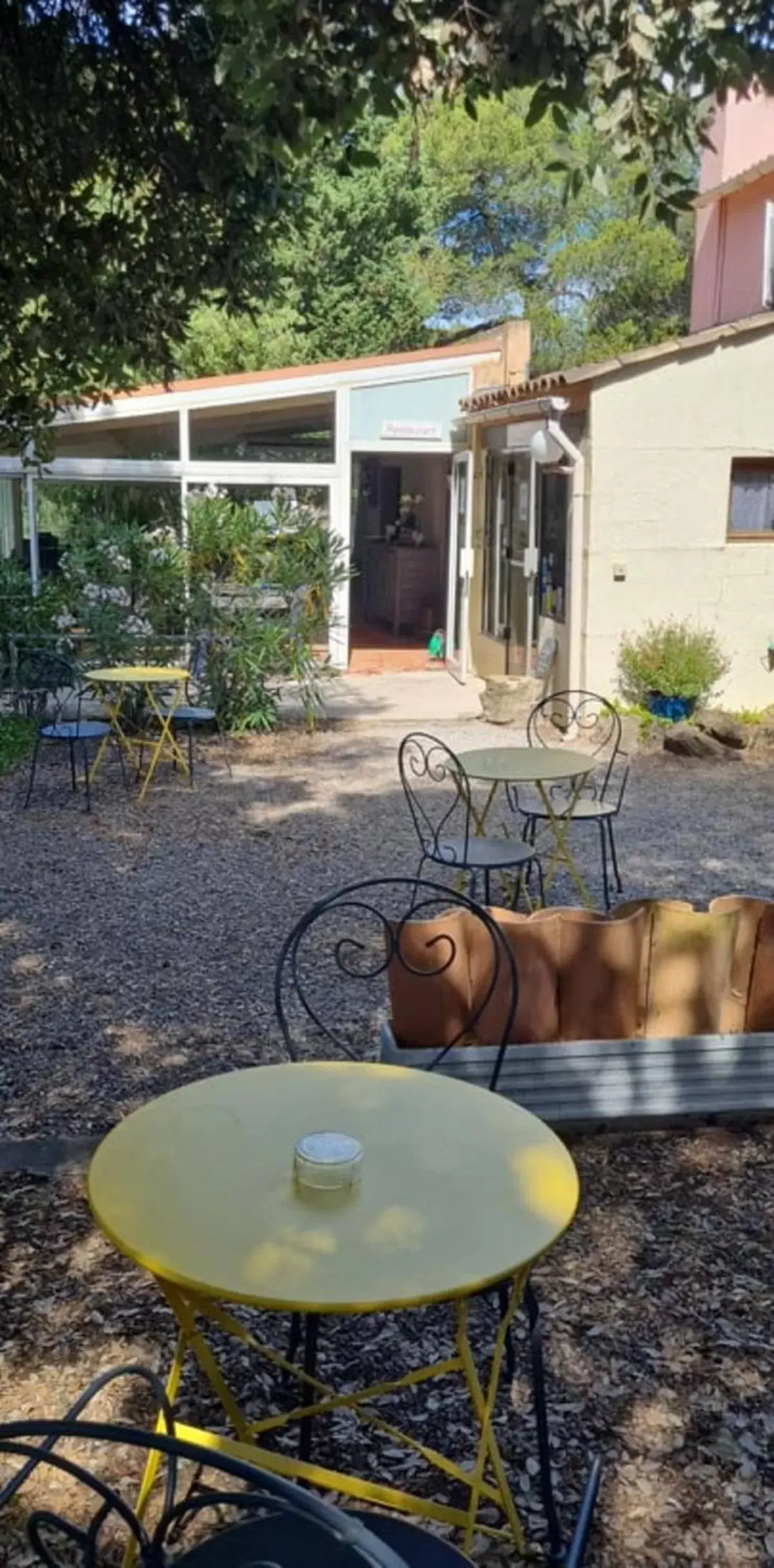 Property building, Patio/Outdoor Area in Le Relais Des Lavandins