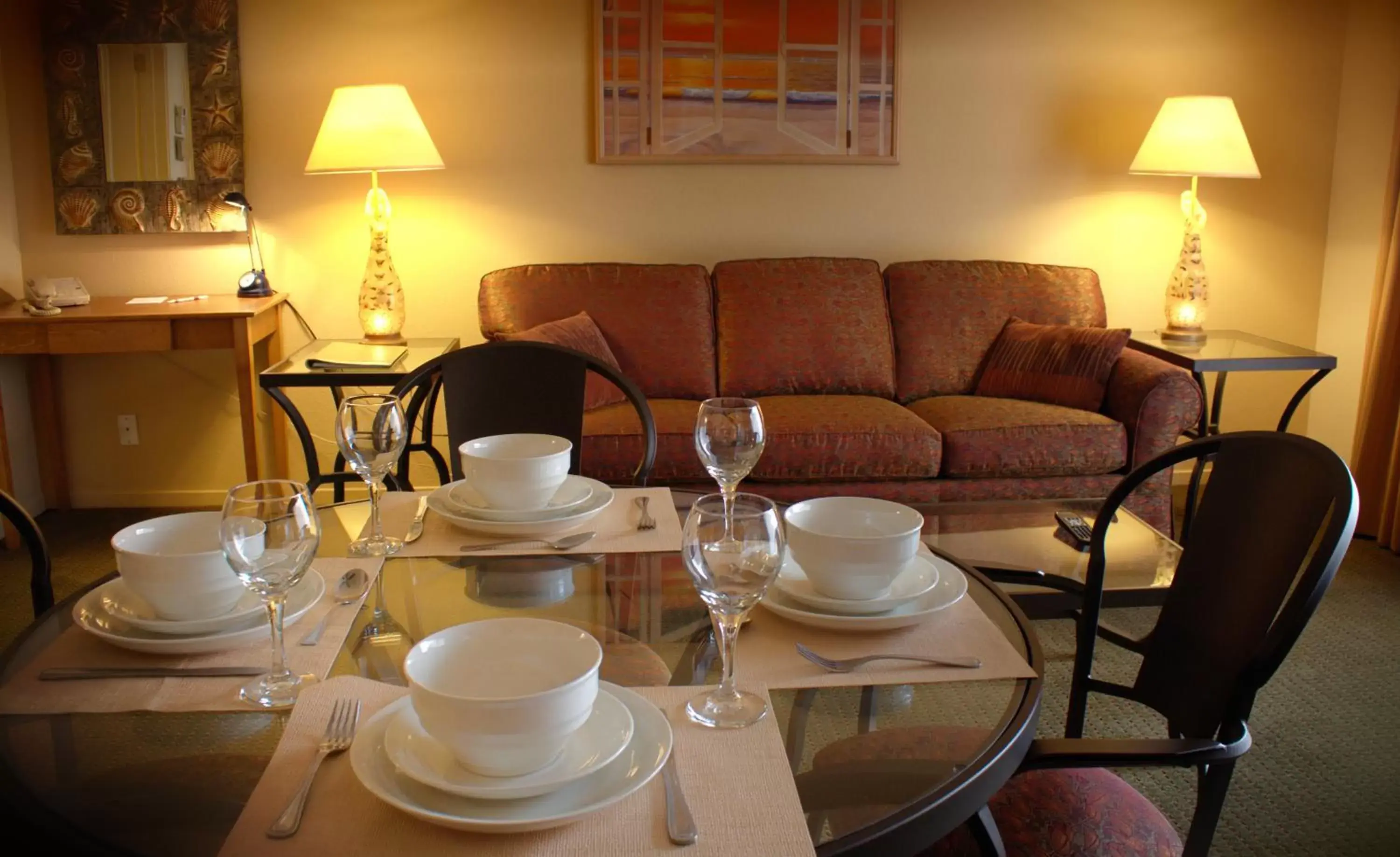 Seating area, Dining Area in San Luis Bay Inn