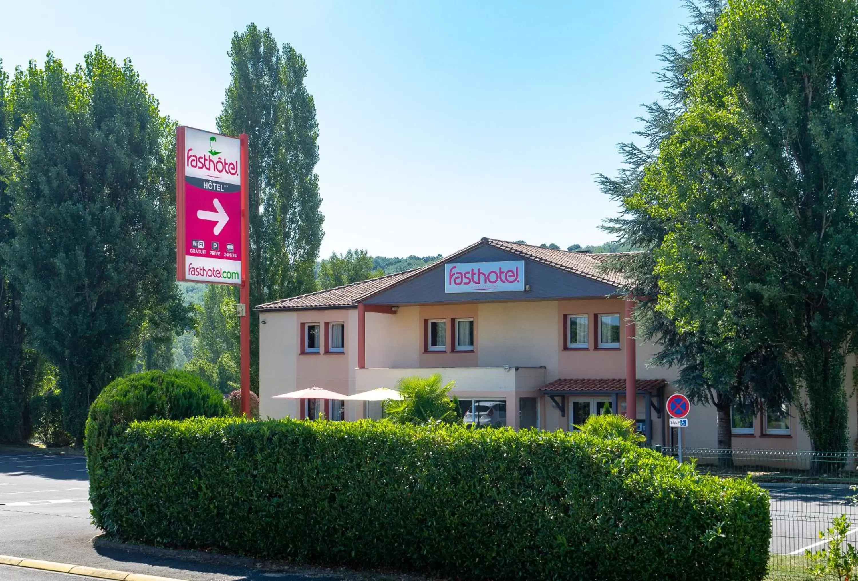 Property Building in Fasthôtel Périgueux