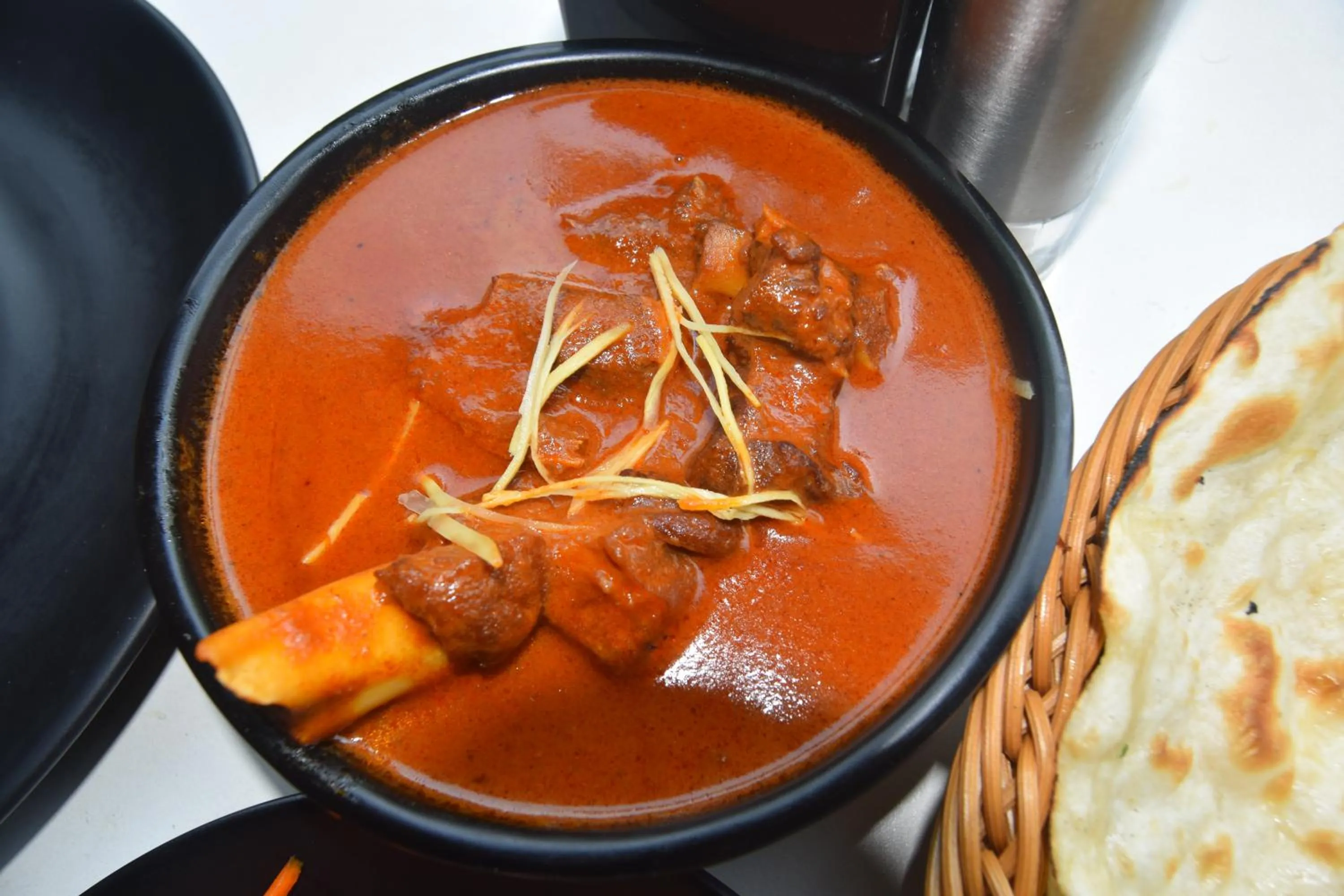 Food and drinks in Ginger Lucknow