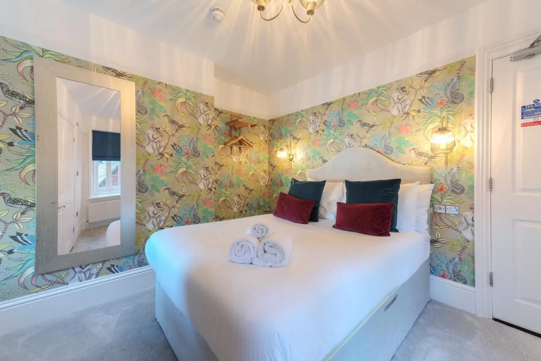 Standard Double Room with Shower in Florence House Boutique Hotel and Restaurant