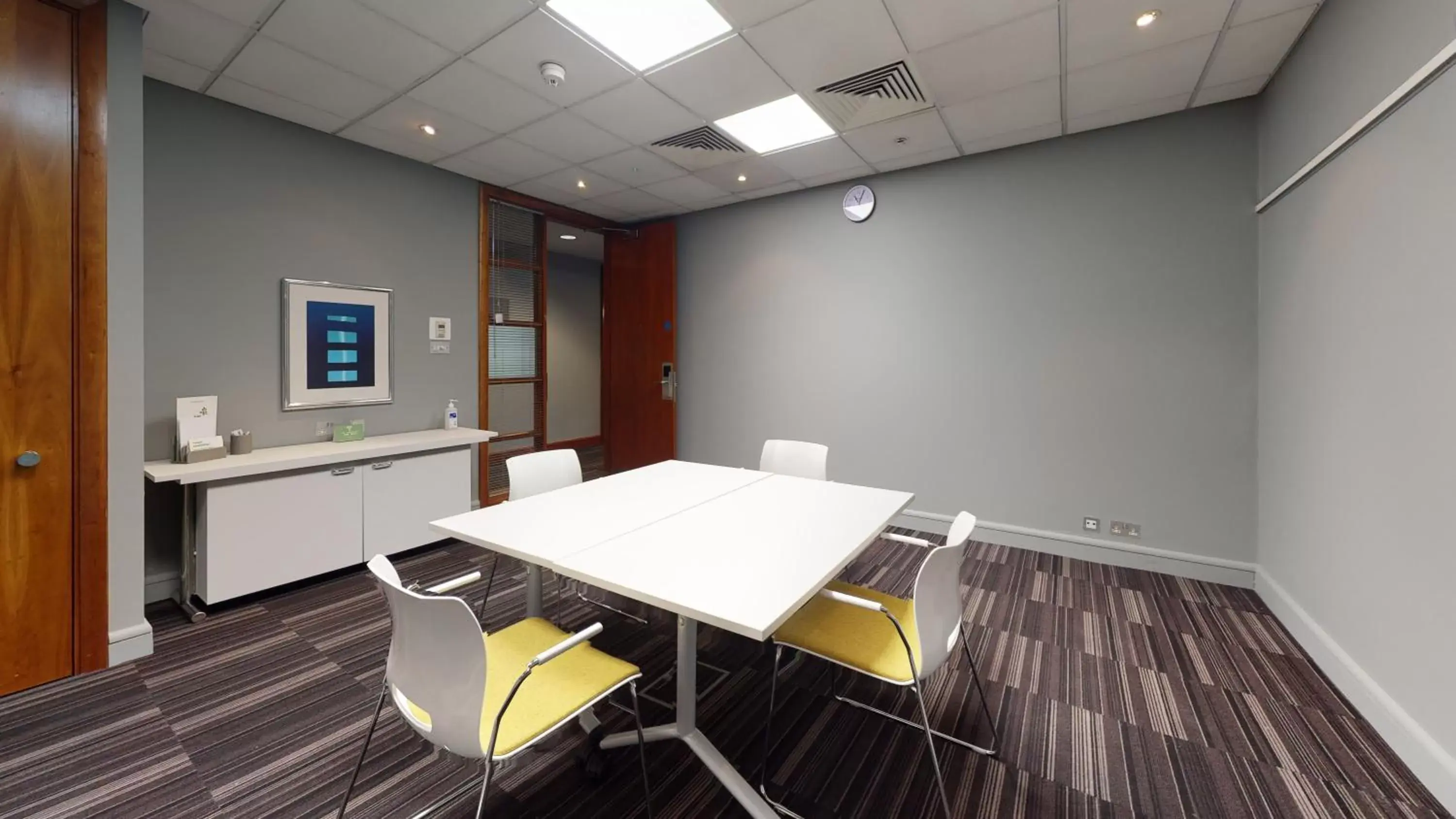 Meeting/conference room in Holiday Inn Milton Keynes Central, an IHG Hotel