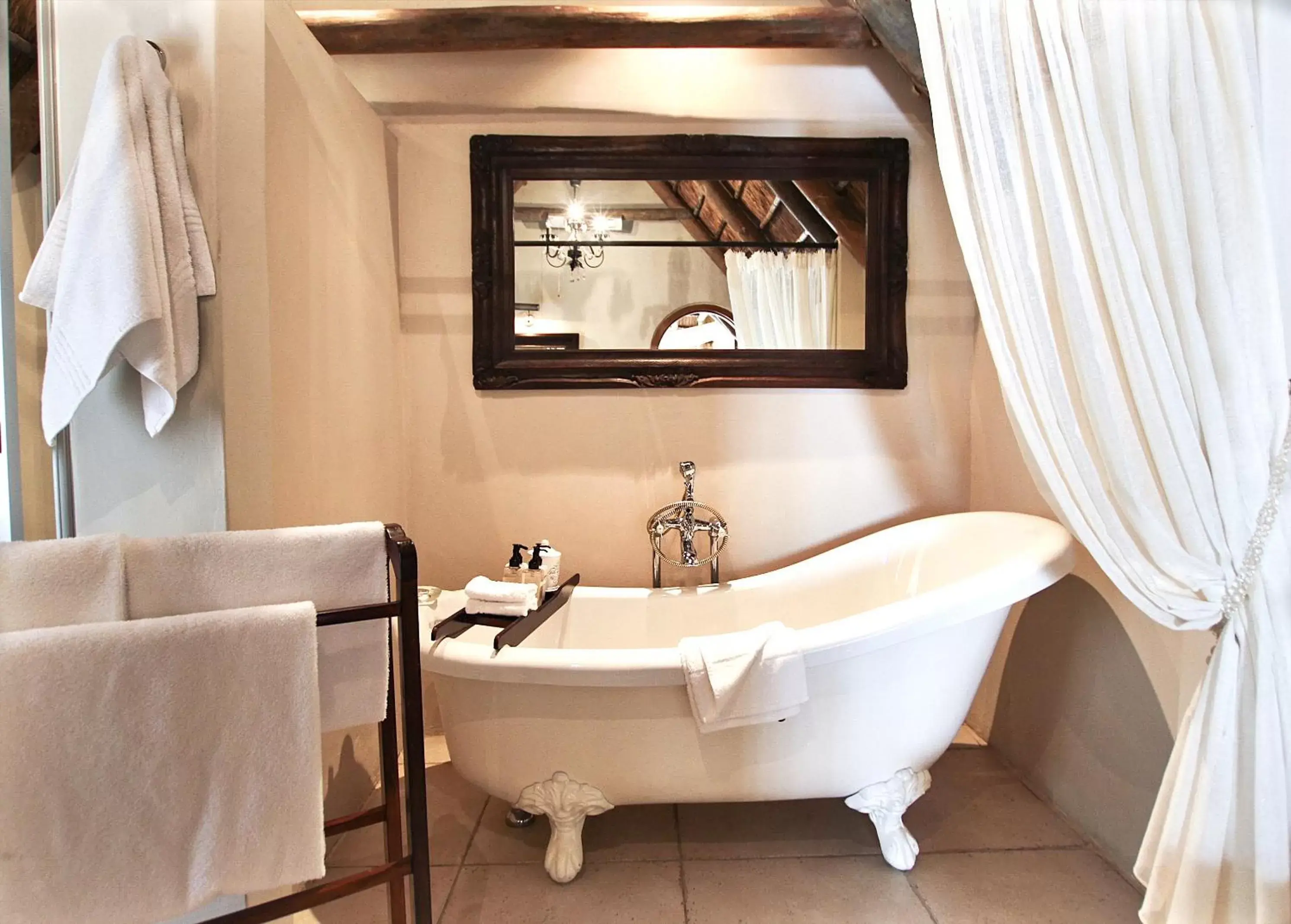 Bathroom in Hunter's Country House