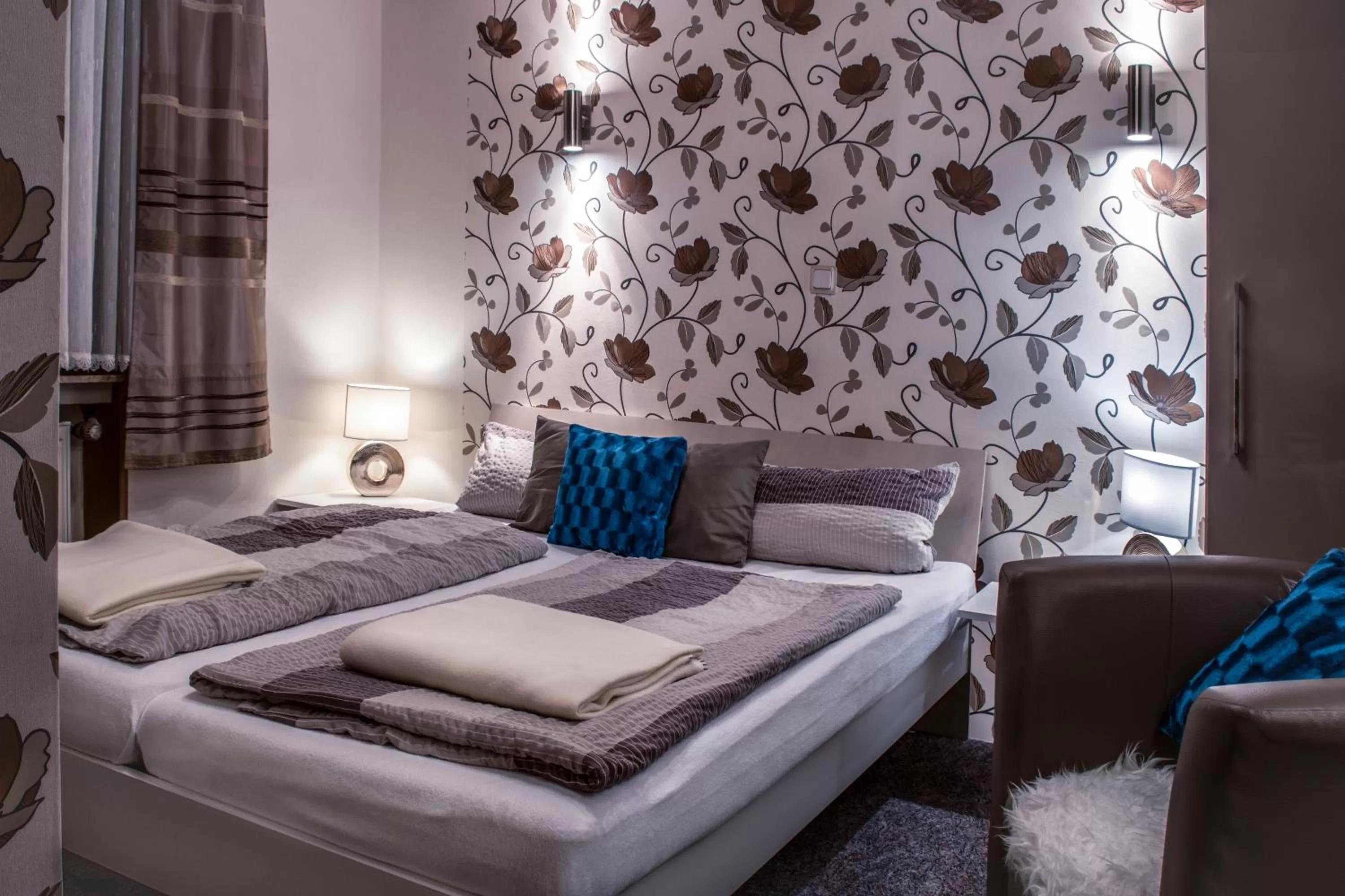 Photo of the whole room, Bed in Restaurant Landgasthof Zum Wiesengrund