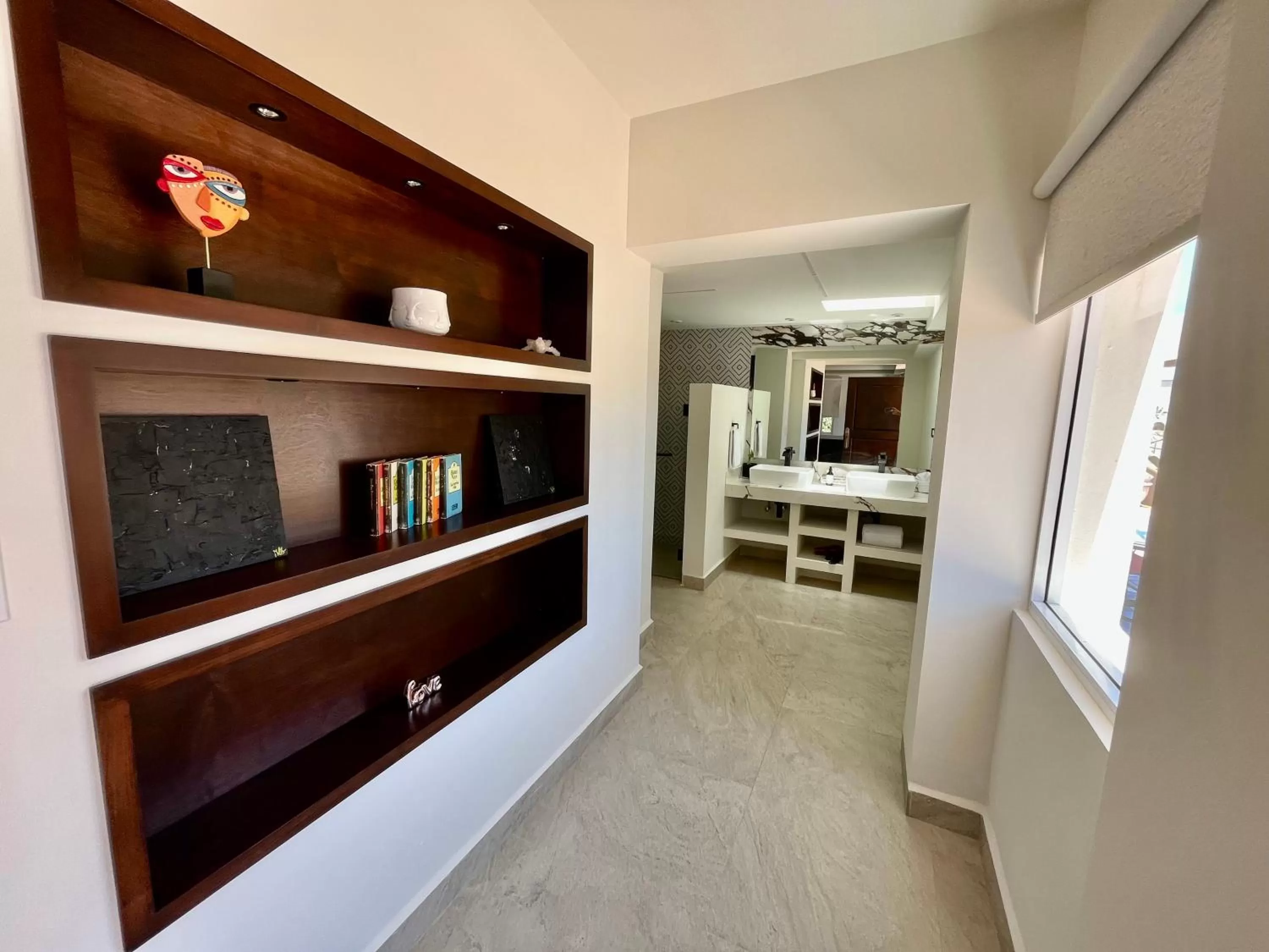 Library in Marisol Hotel Boutique