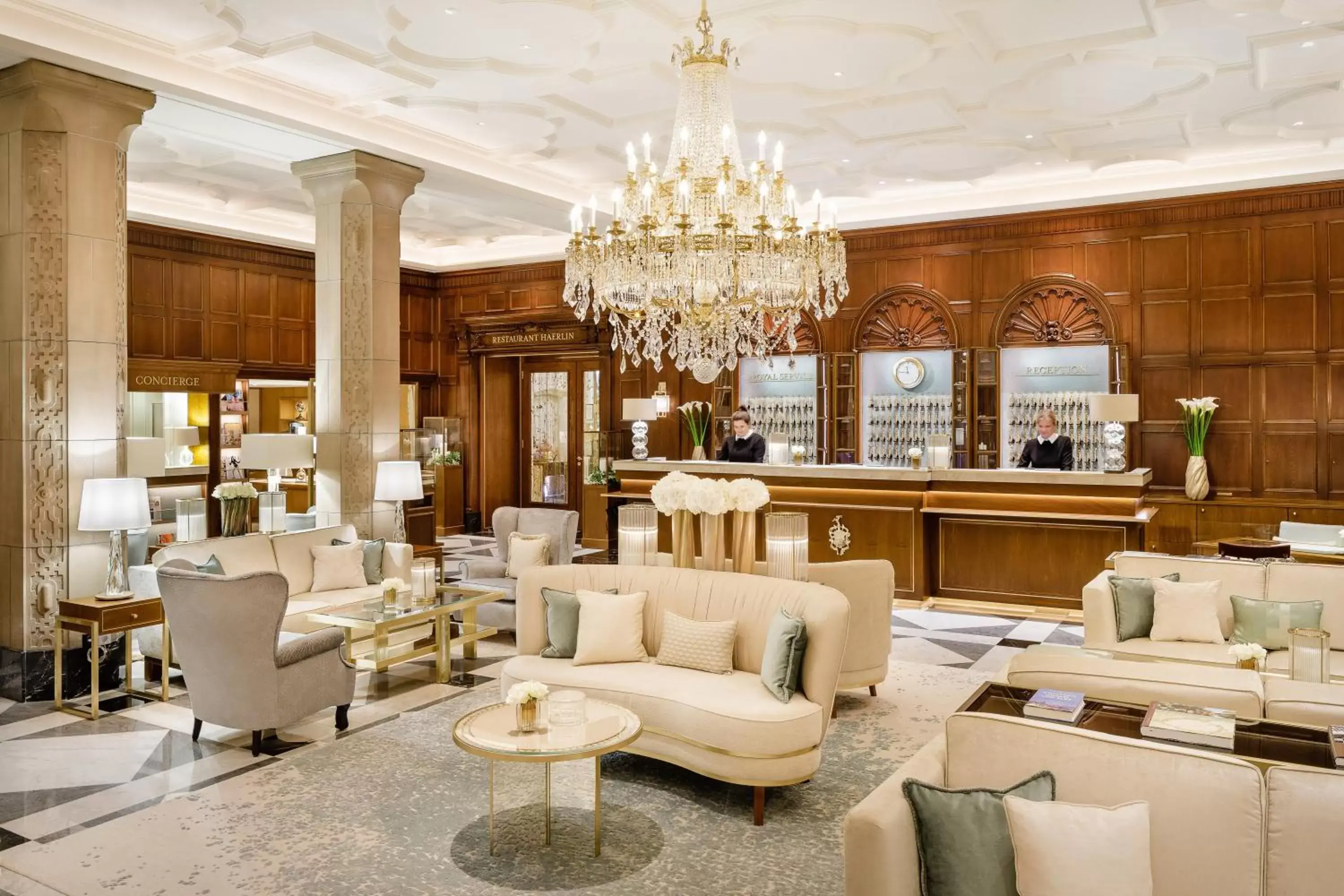 Lobby or reception, Lounge/Bar in Fairmont Hotel Vier Jahreszeiten