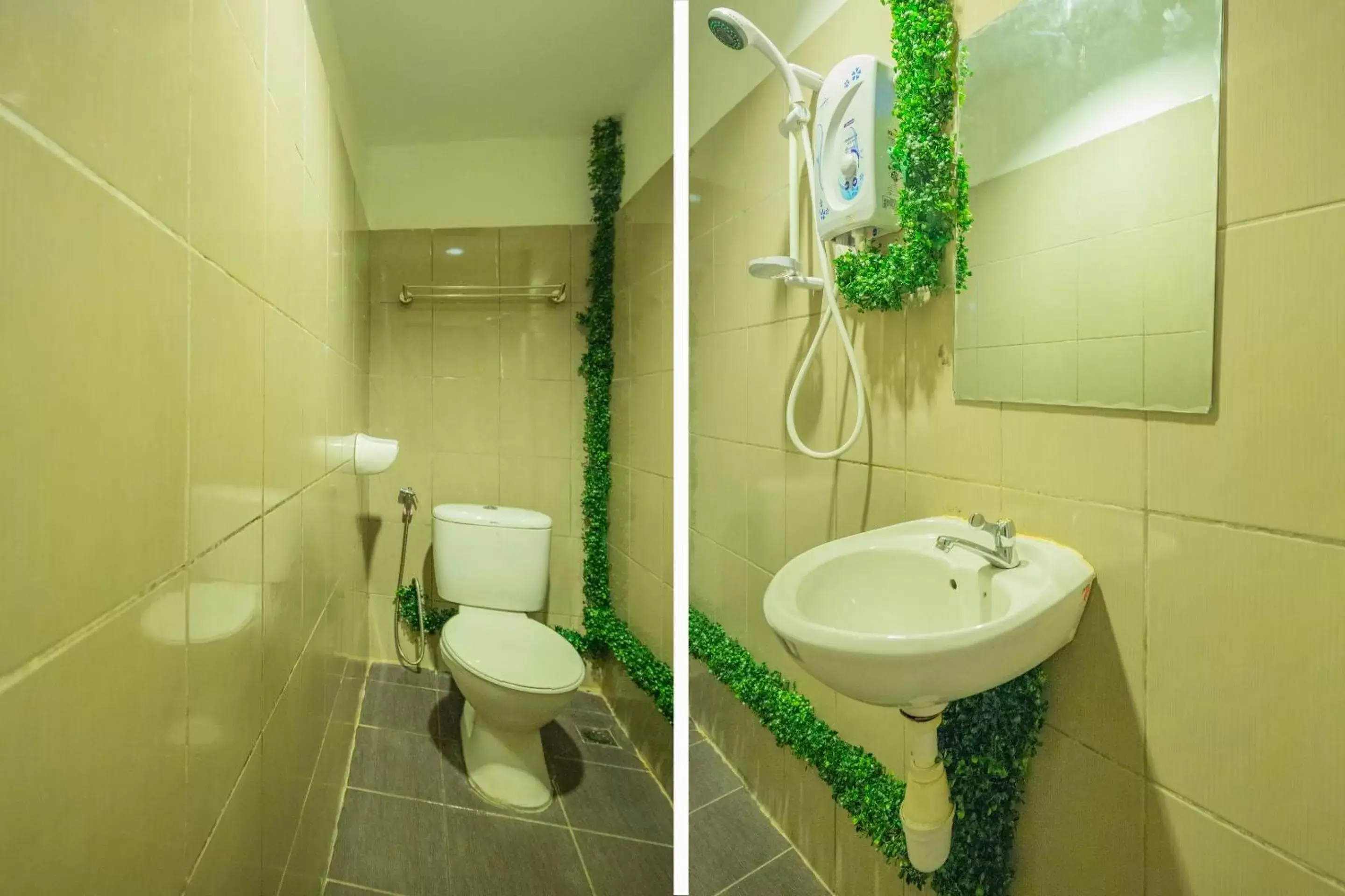 Bathroom in OYO 218 Storytel