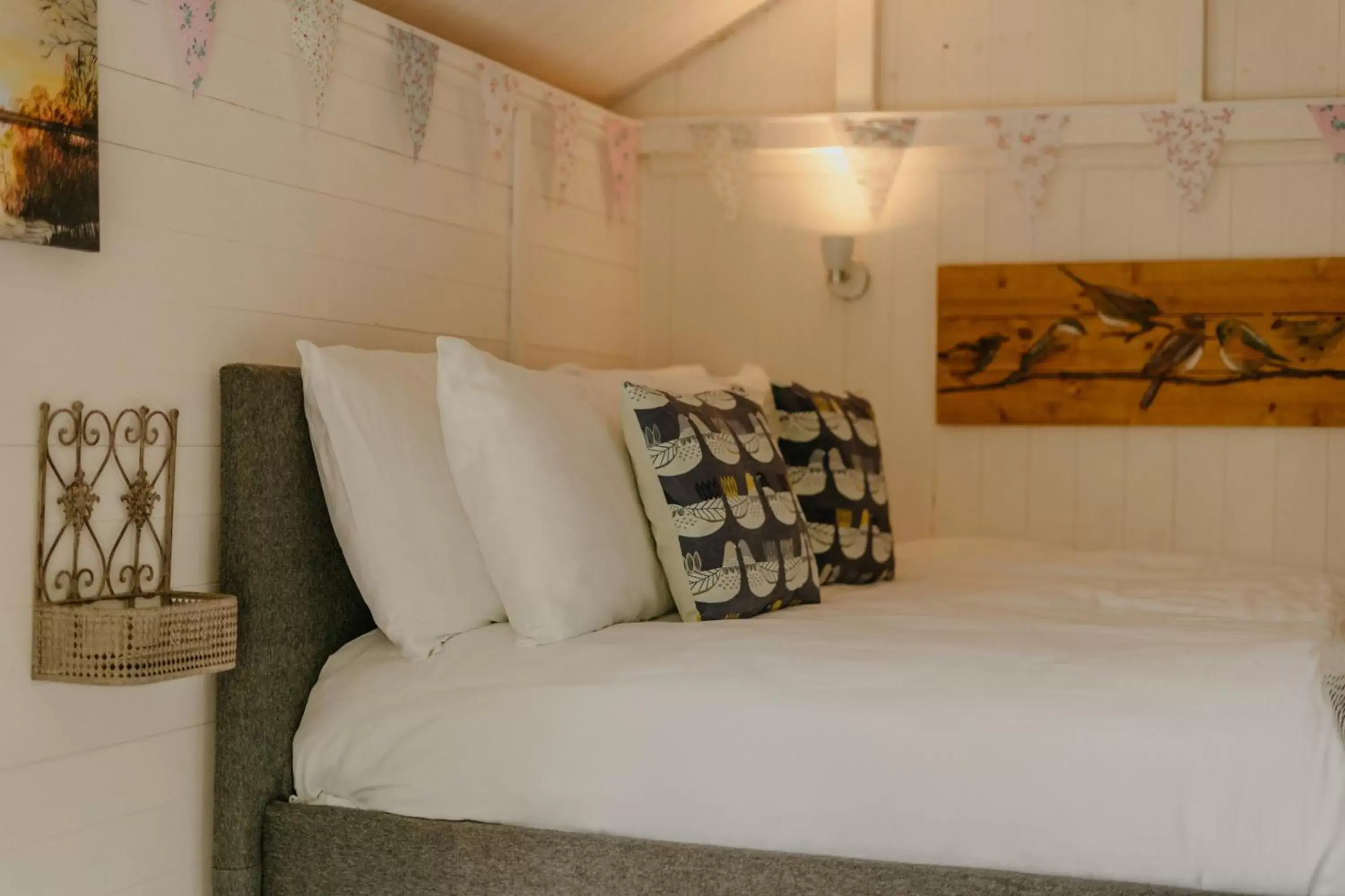 Bed in Little England Retreats - Cottage, Yurt and Shepherd Huts