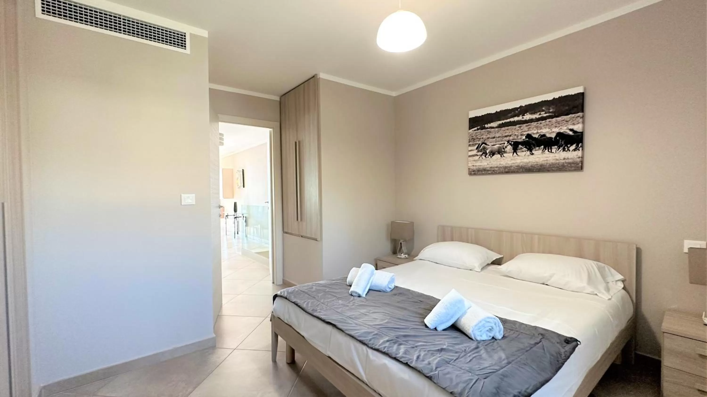 Bedroom, Bed in LE MIDI 8 by ESTATES CANNES