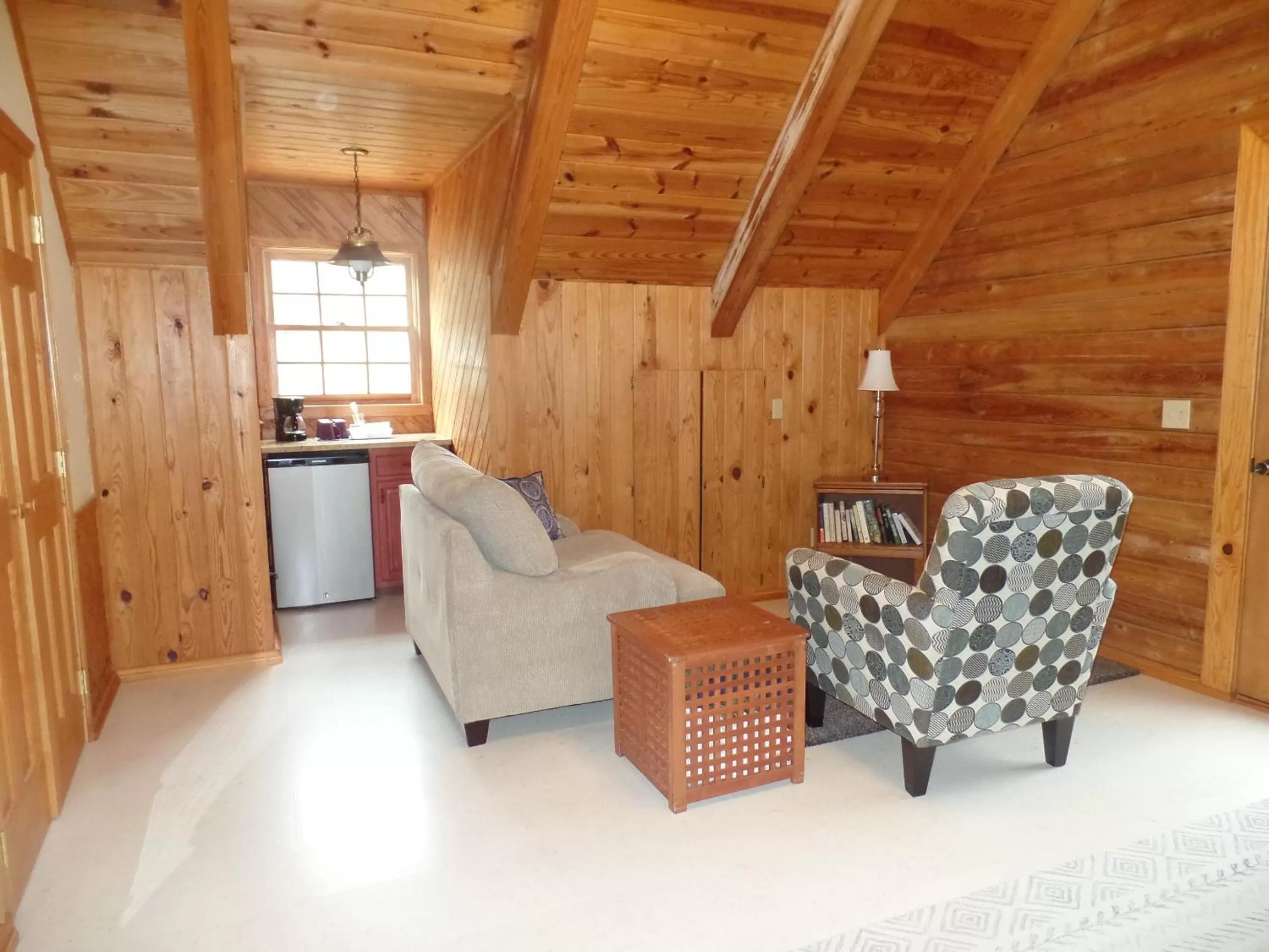 Creekside Paradise Bed and Breakfast