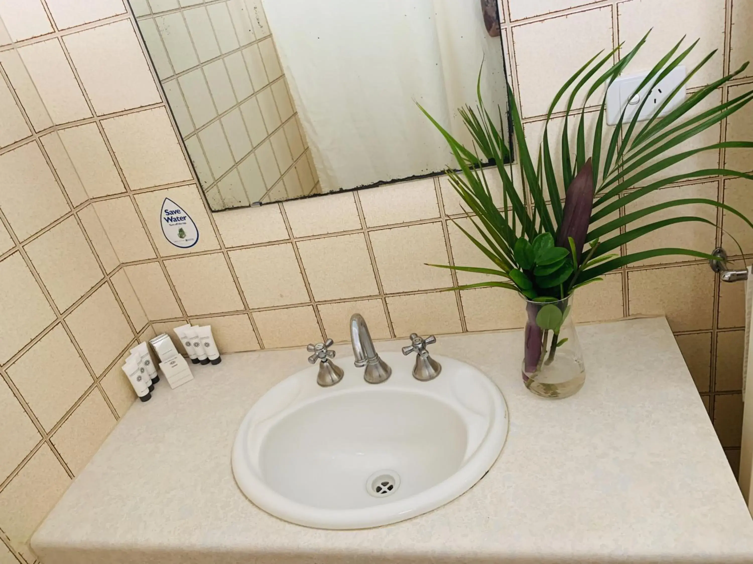 Bathroom in Roebuck Bay Hotel