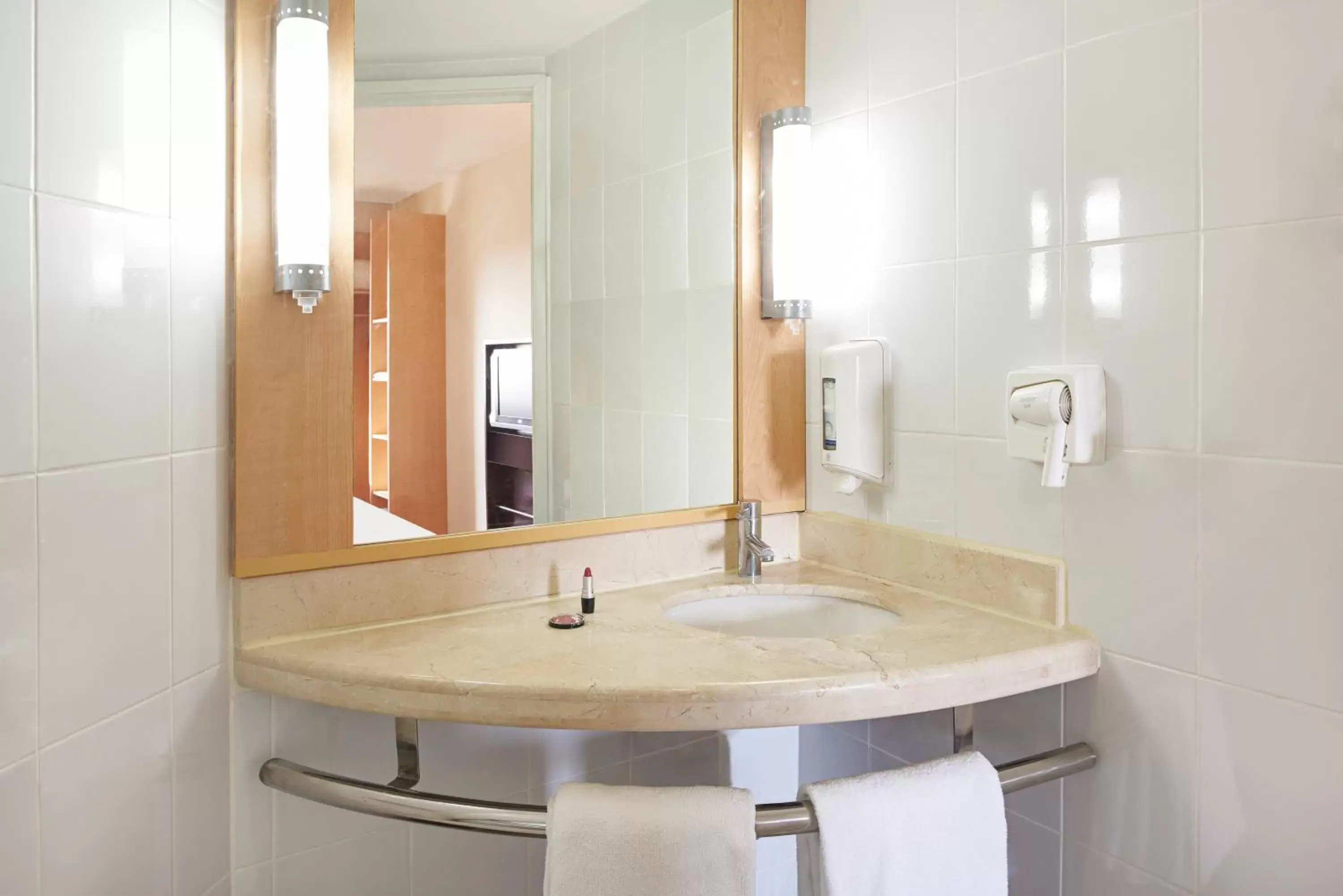 Bathroom in Ibis Merida Bathroom in Ibis Merida