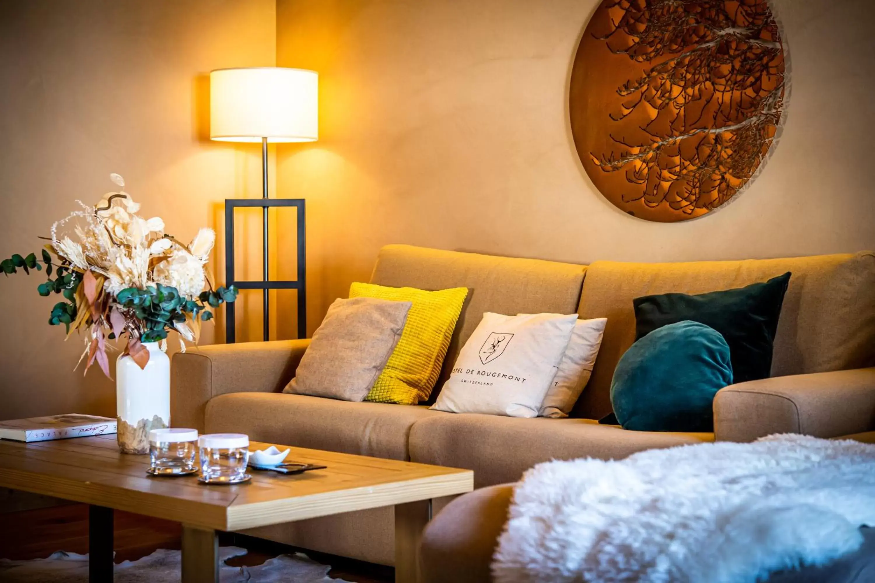 Living room, Seating Area in Hôtel de Rougemont & Spa