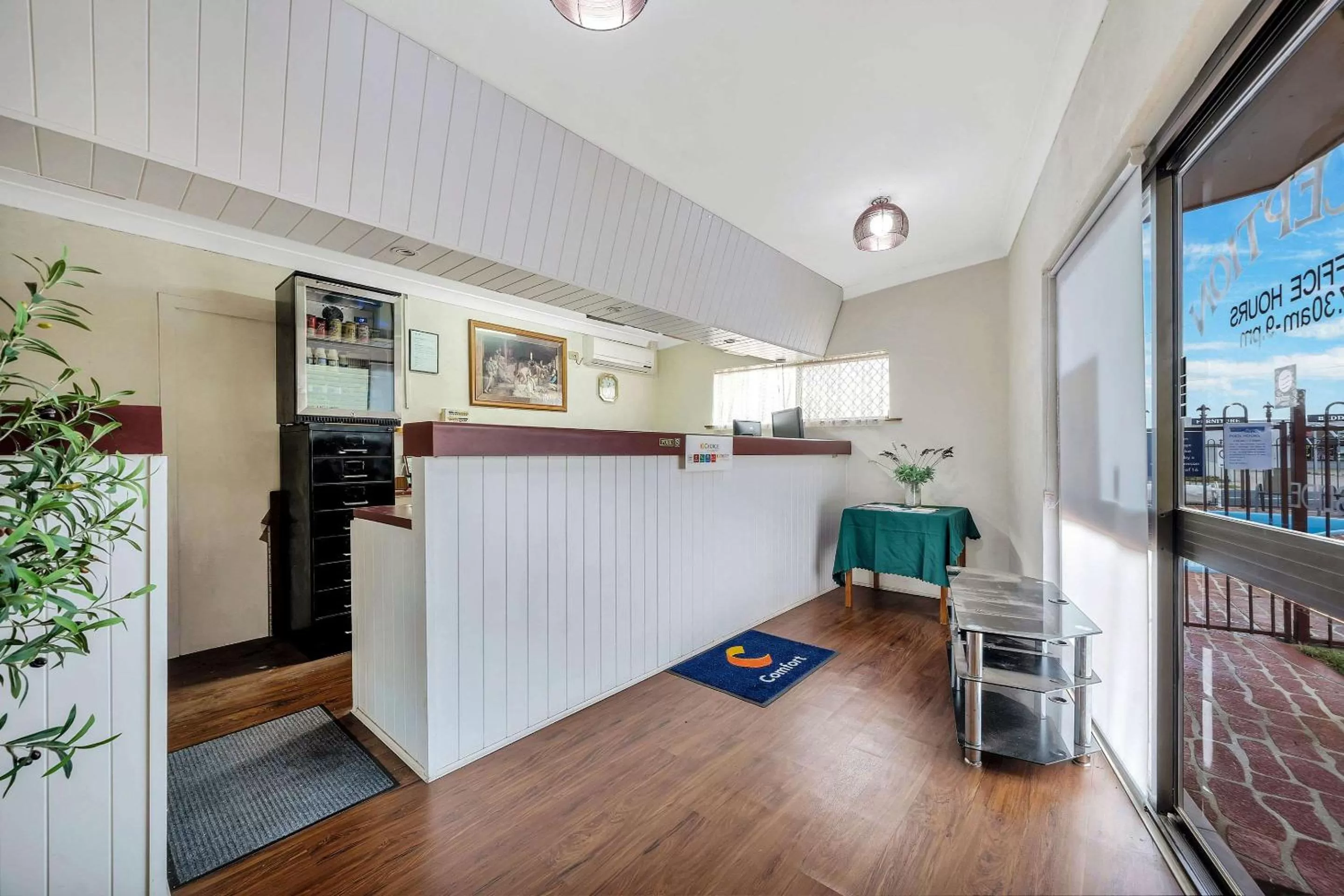 Lobby or reception in Warwick Settlers Inn