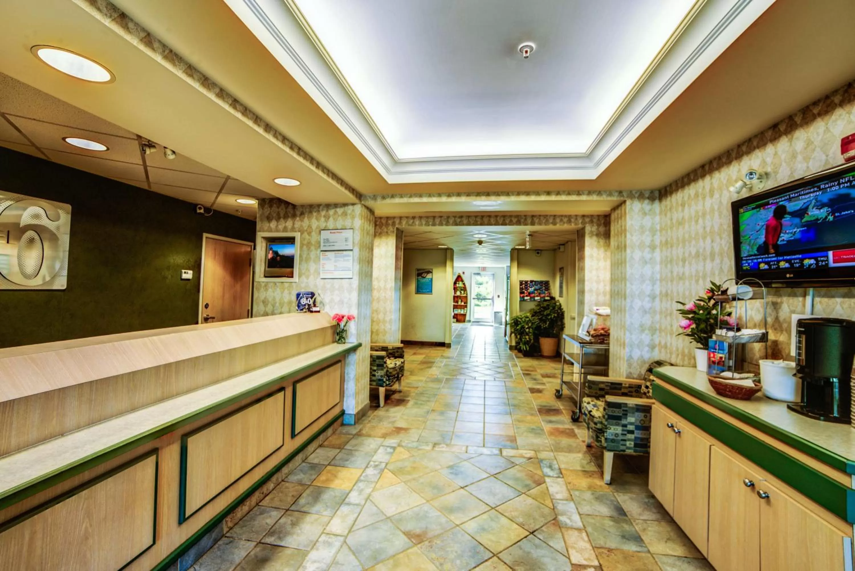 TV and multimedia in Motel 6-Huntsville, ON