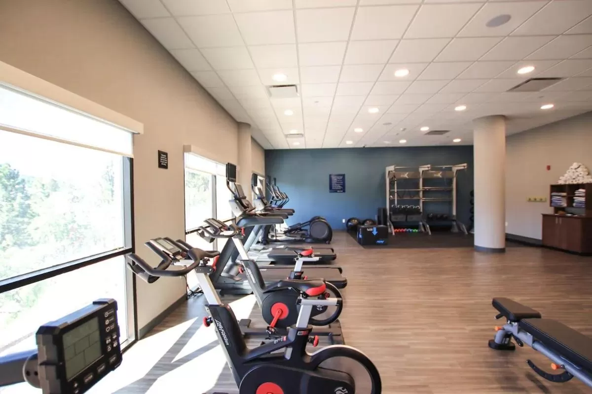 Fitness centre/facilities in Hampton Inn Lead
