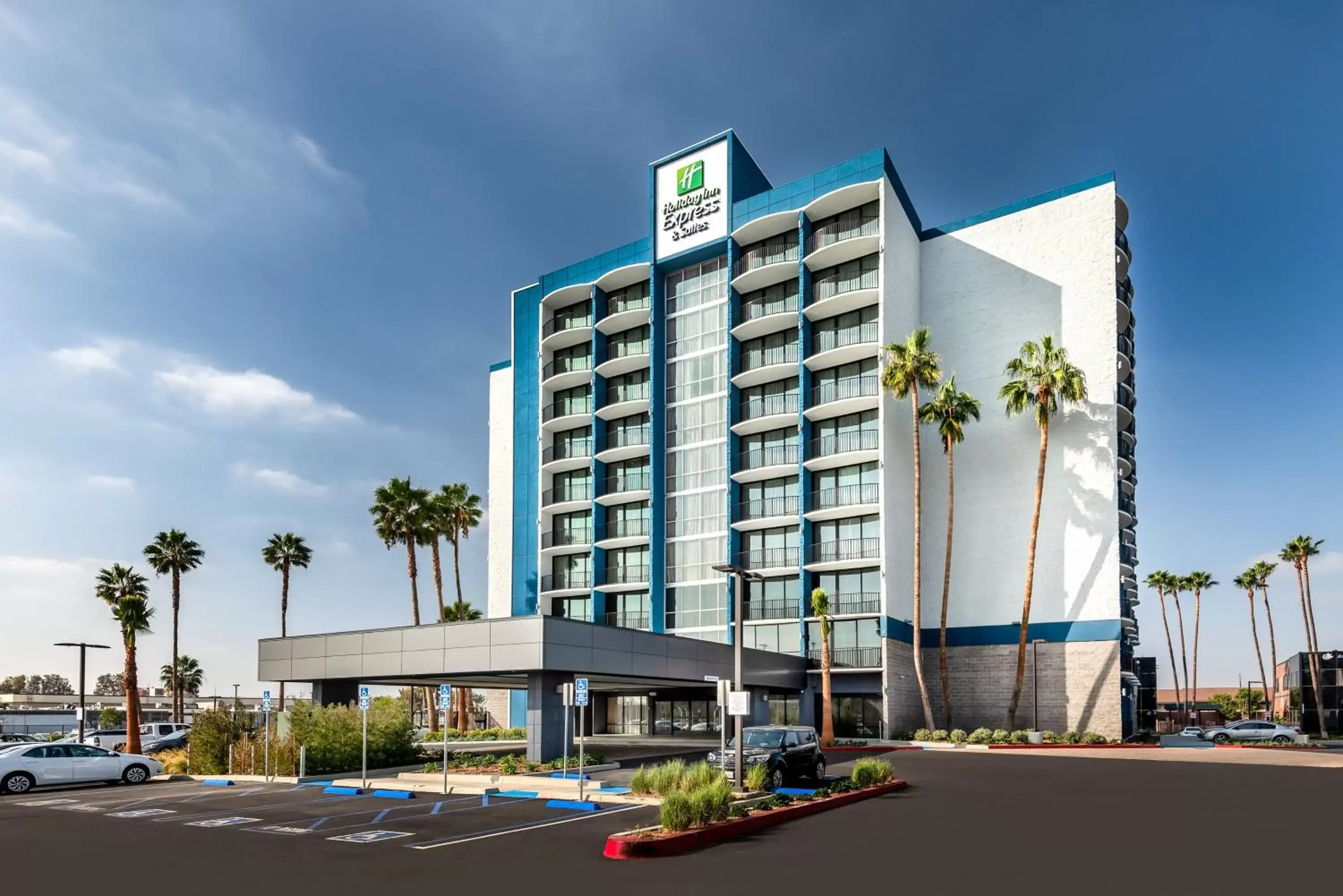 Property Building in Holiday Inn Express & Suites Santa Ana - Orange County, an IHG Hotel